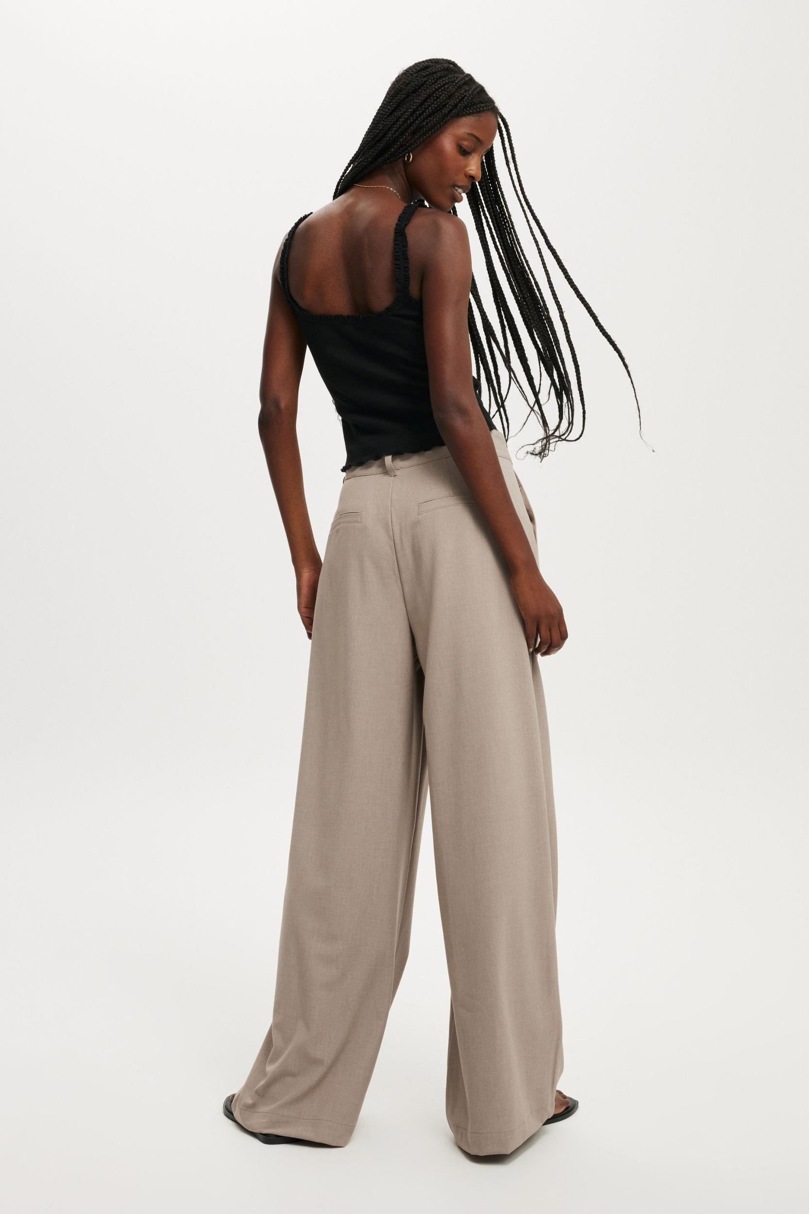 Izzy Pleated Suiting Pant Product Image