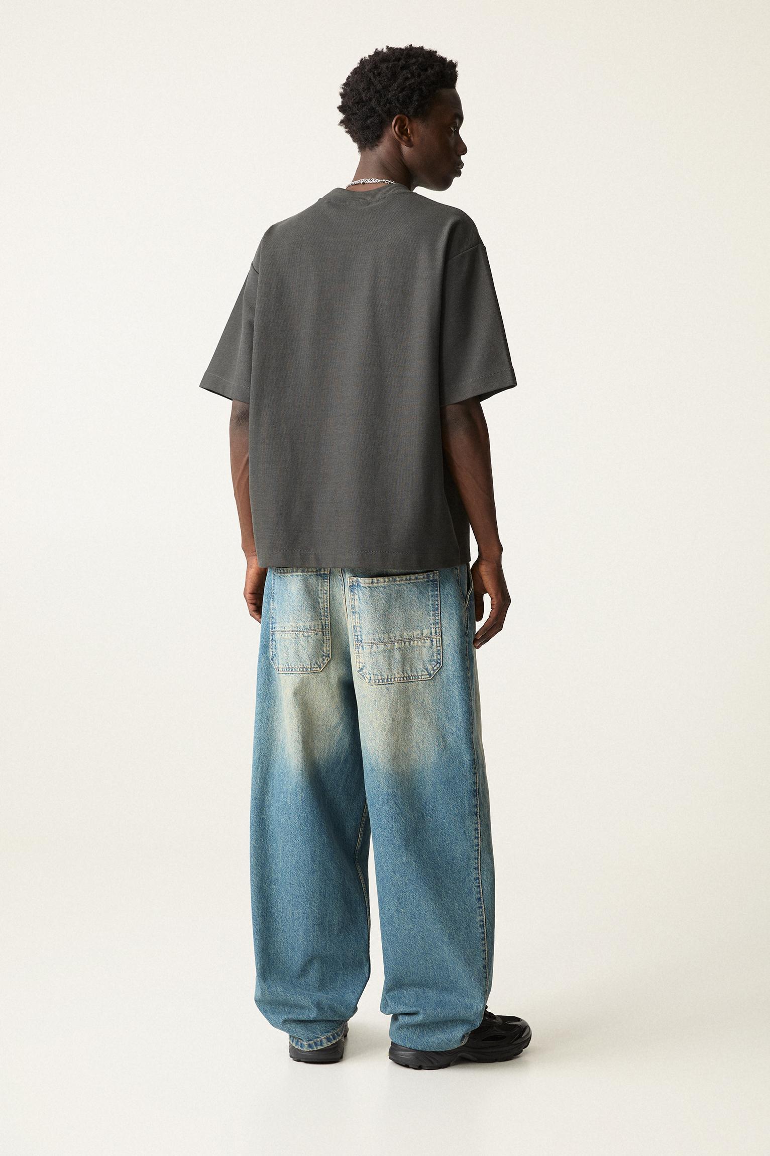 Textured short sleeve sweatshirt Product Image