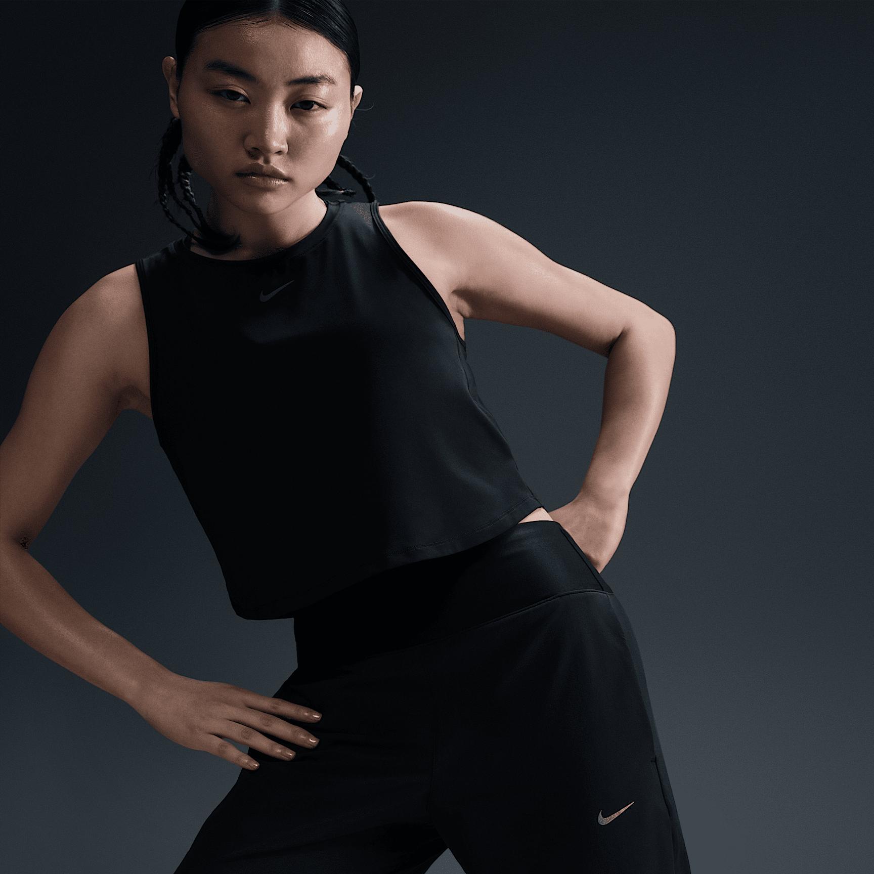 Nike One Classic Women's Dri-FIT Cropped Tank Top Product Image