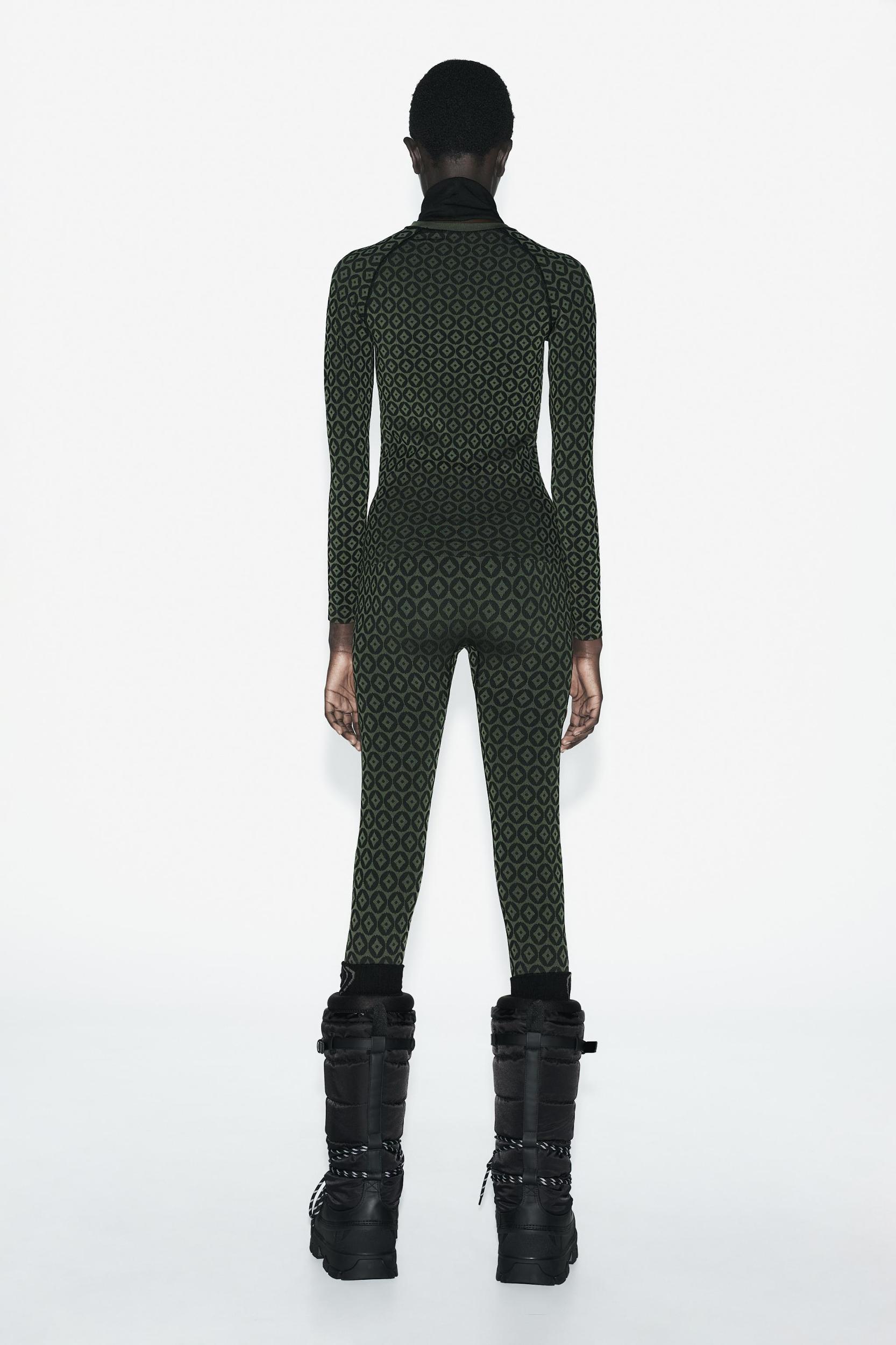 THERMOLITE® THERMAL JACQUARD T-SHIRT SKI COLLECTION Product Image