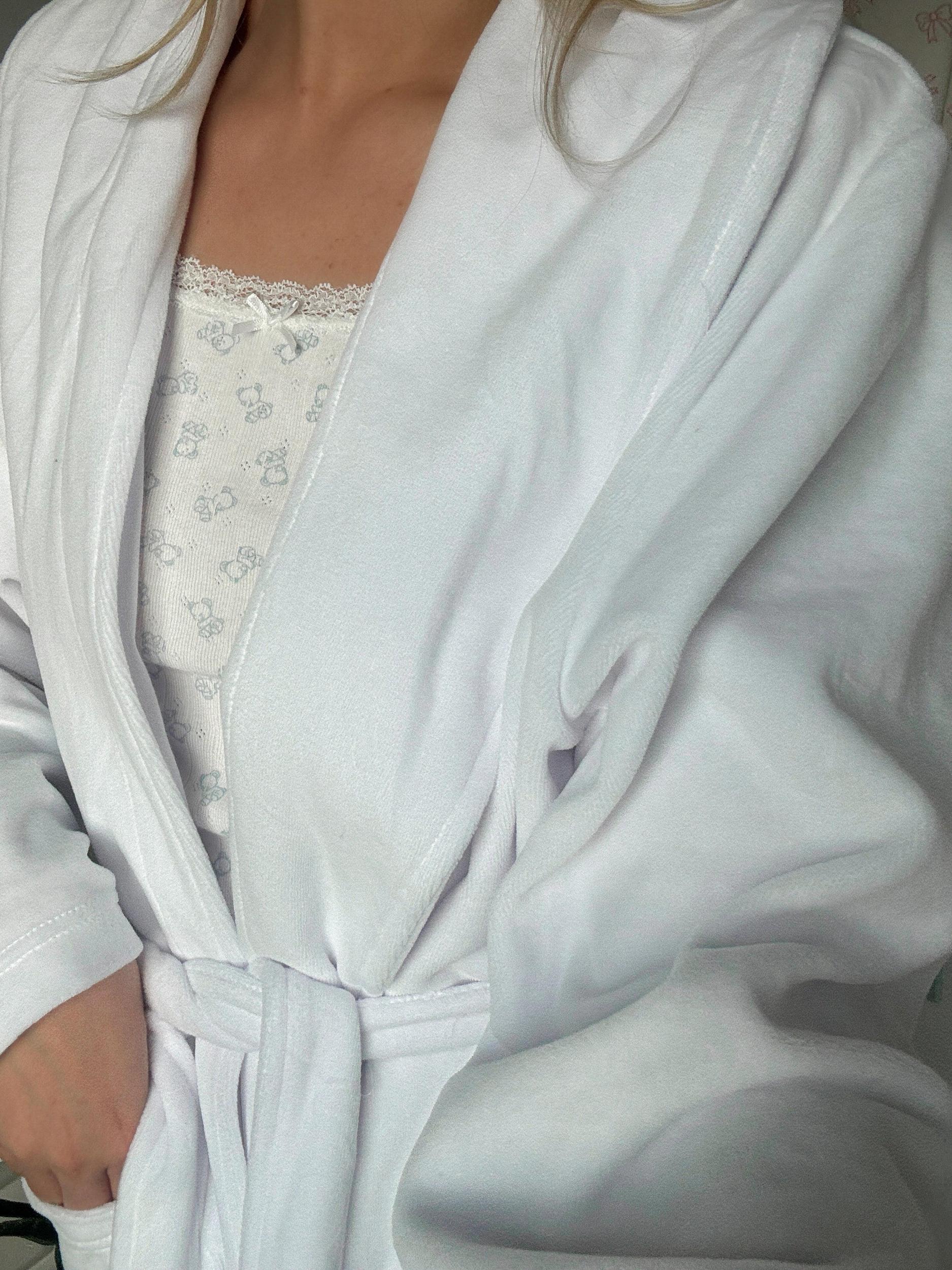 White Dream Hotel Robe Product Image