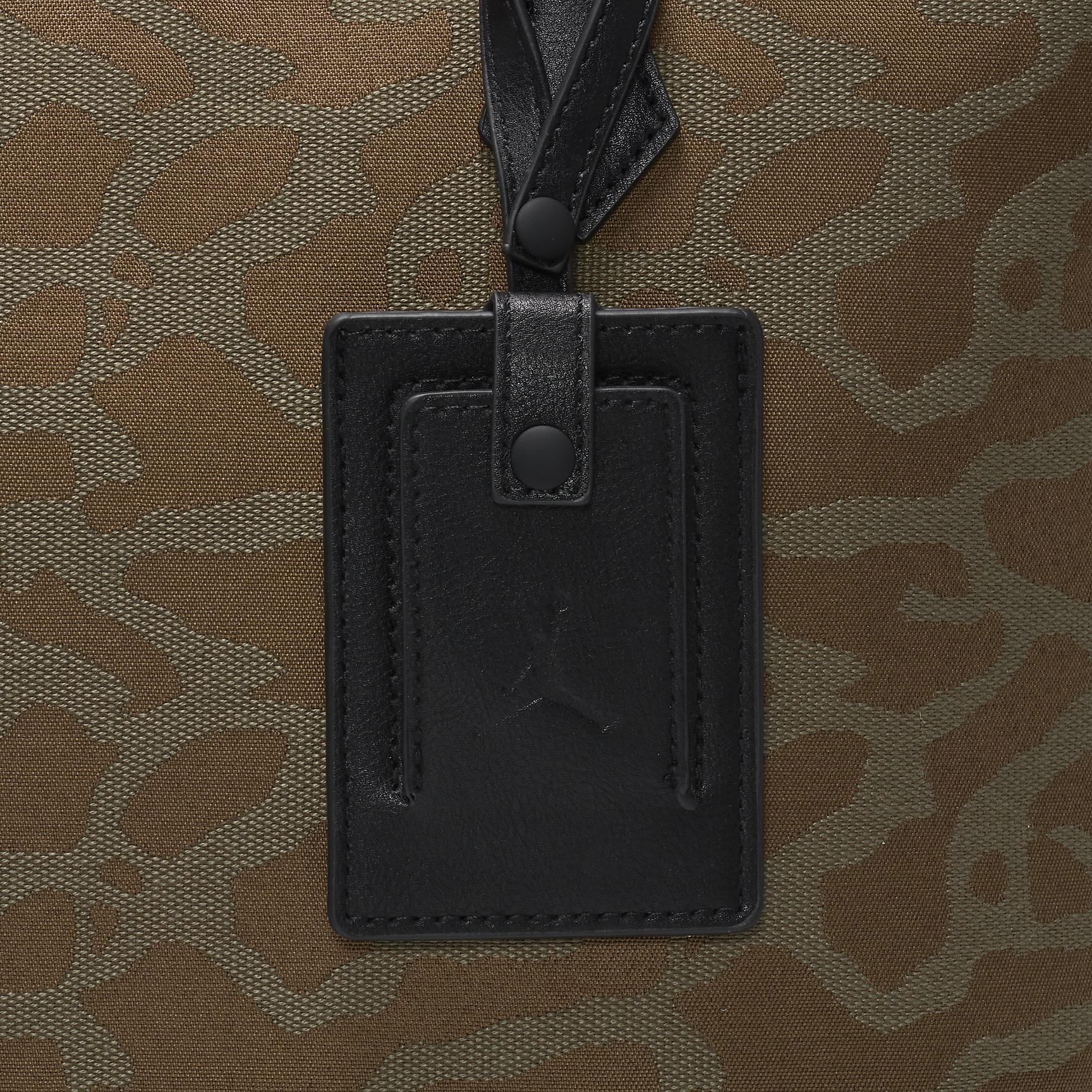 Jordan Icon Tote Bag (17L) Product Image