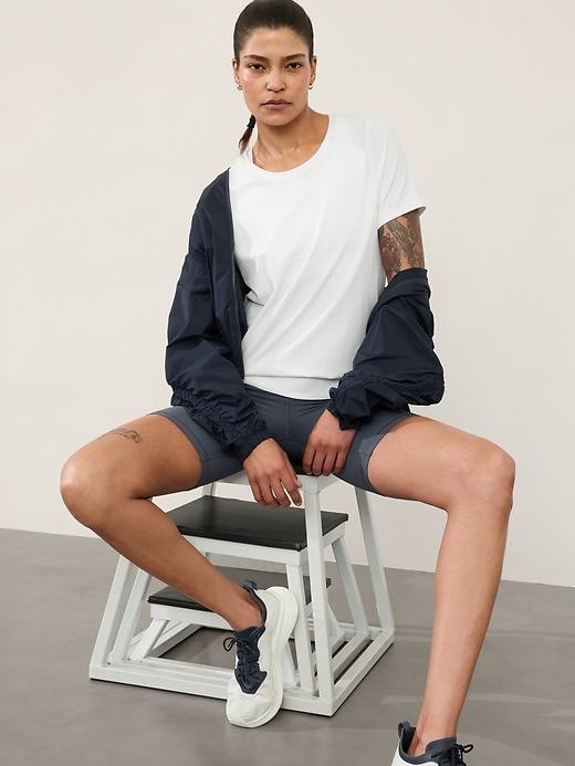 In Motion Seamless Tee Product Image