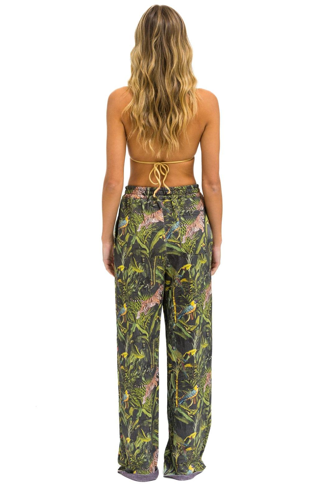 JUNGLE WIDE LEG POCKET SWEATPANTS - VINTAGE CHARCOAL Female Product Image