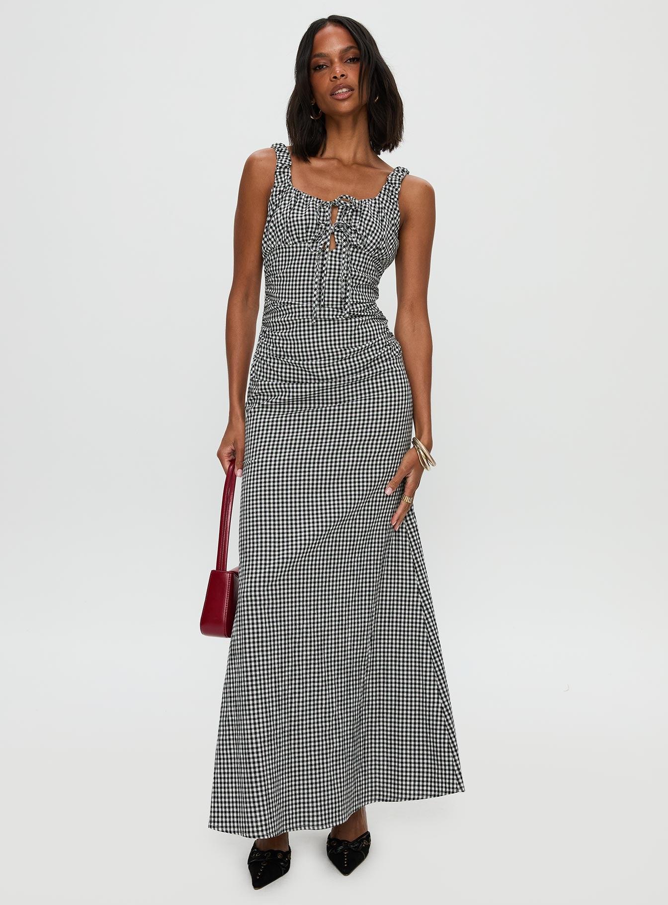 Roundtrip Maxi Dress Black / White Product Image
