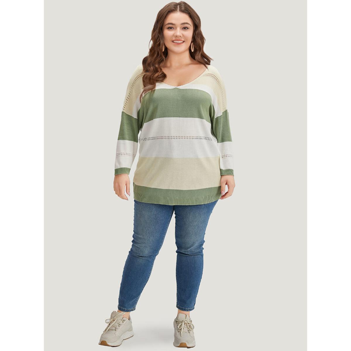 Plus Size Supersoft Essentials Colorblock Eyelet Batwing Sleeve Pullover Multicolor Women Casual Loose Long Sleeve V-neck Dailywear Pullovers BloomChic 28/5X Product Image