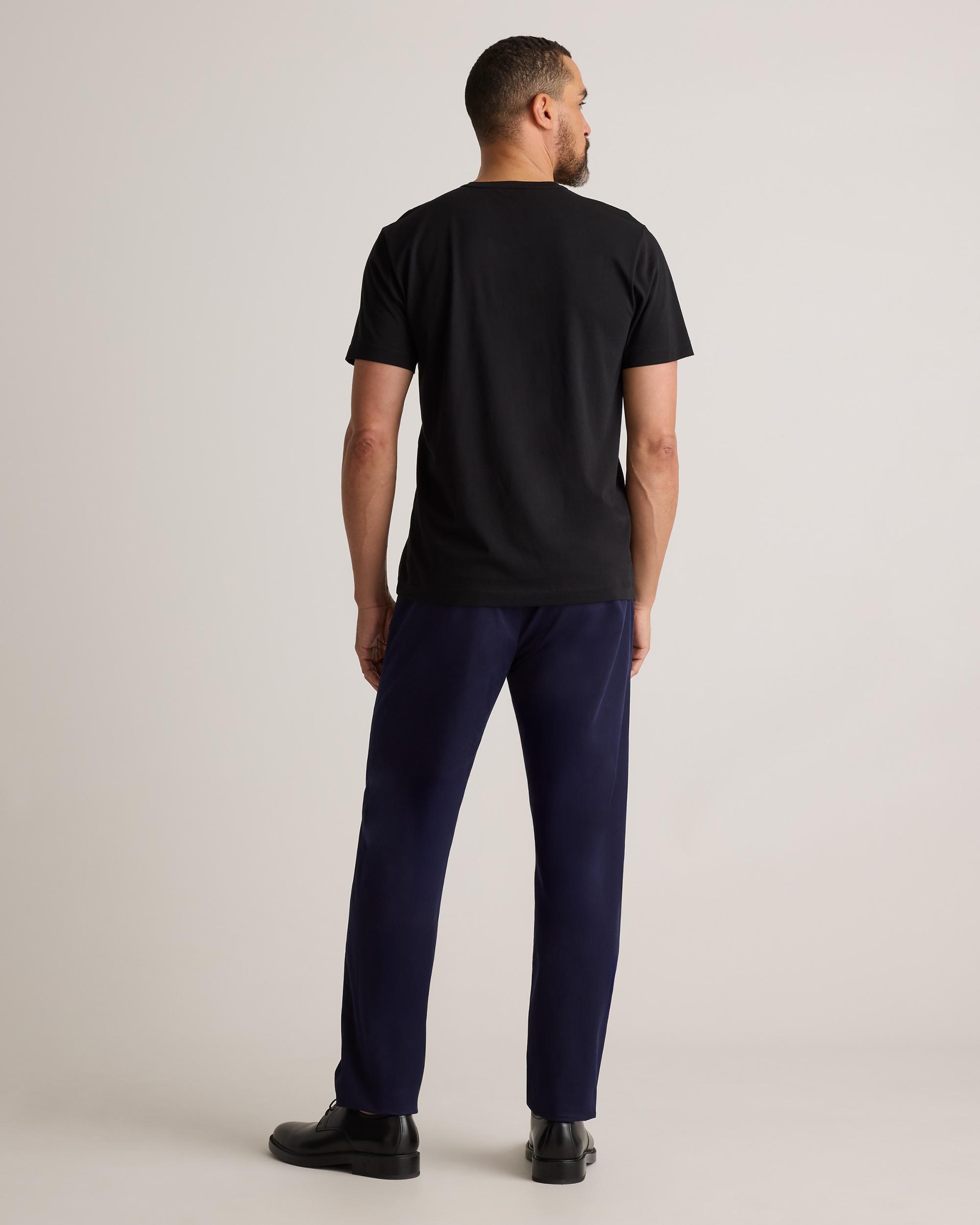 Quince | Men's 100% Pima Cotton Luxe Touch Henley Organic Cotton Product Image