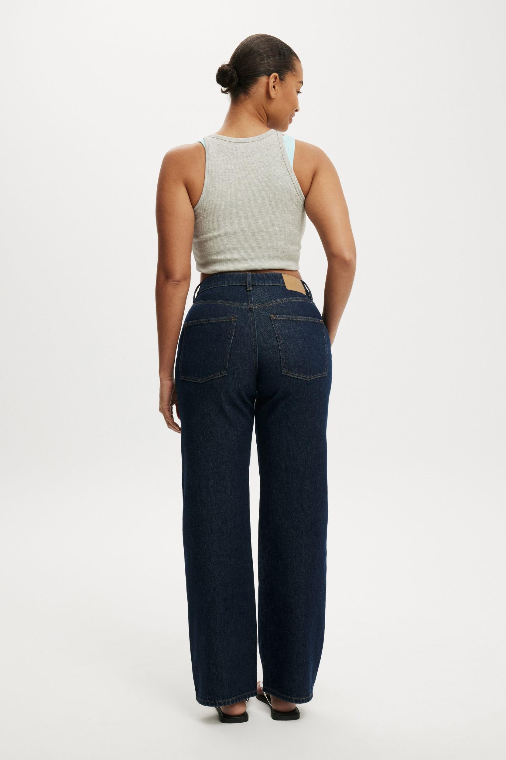 Curvy 91 Straight Jean Product Image
