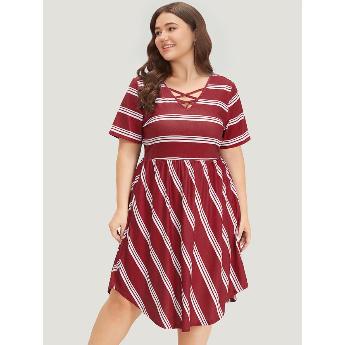 Plus Size Striped Print Pocket Crisscross Curved Hem Dress Blue Women Elegant Gathered V-neck Short sleeve Curvy Knee Dress BloomChic 28/5X Product Image