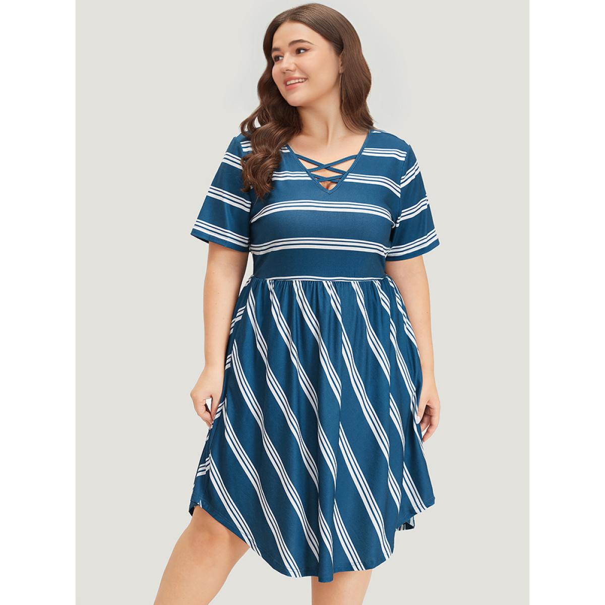 Plus Size Striped Print Pocket Crisscross Curved Hem Dress Blue Women Elegant Gathered V-neck Short sleeve Curvy Knee Dress BloomChic 28/5X Product Image