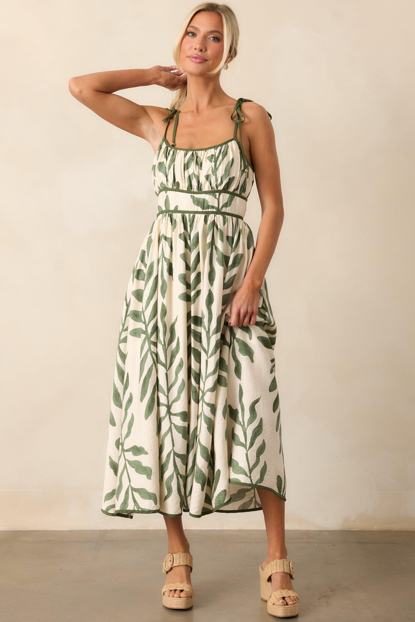 Peaceful Palms Green Tropical Print Midi Dress Product Image
