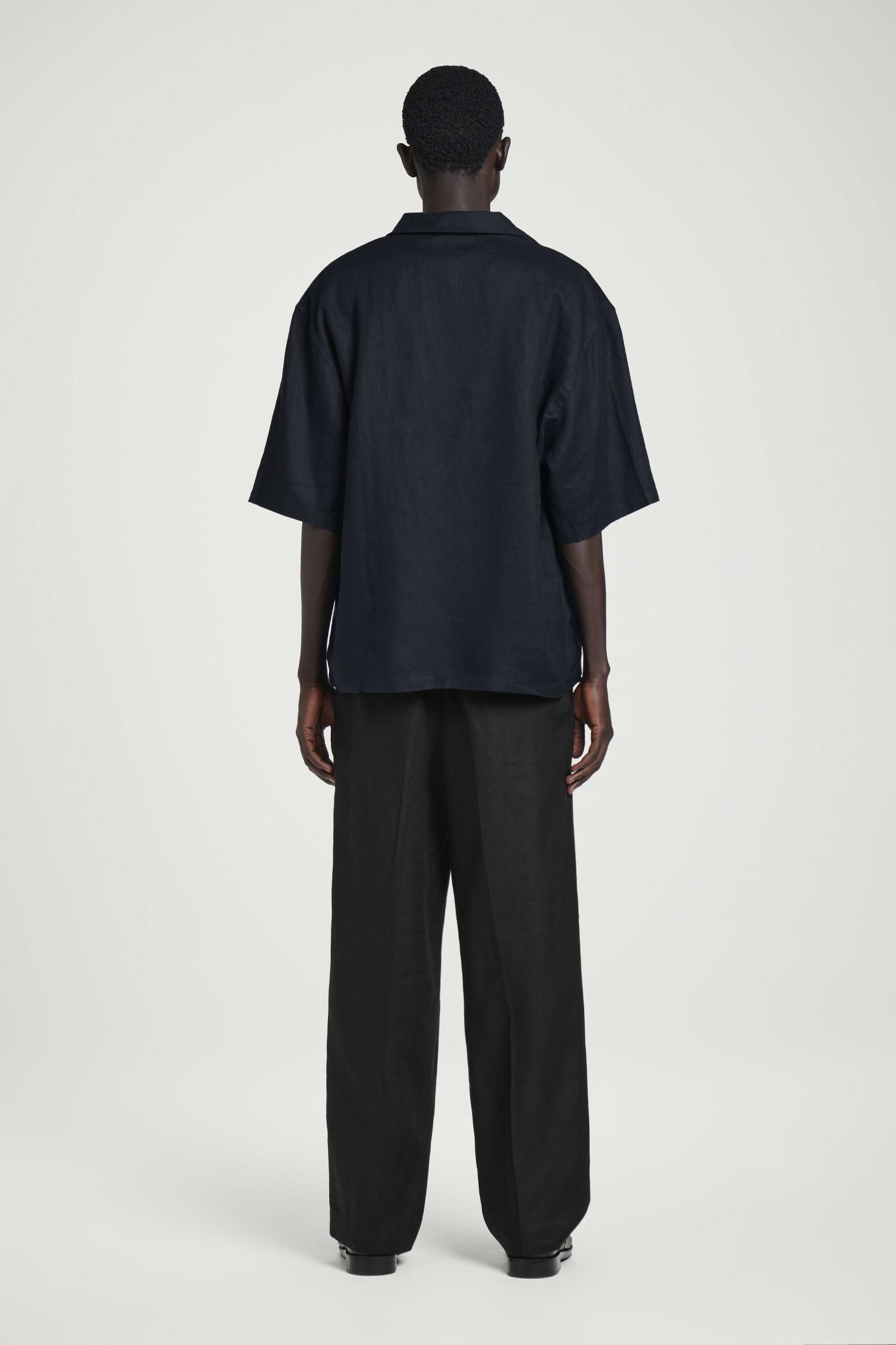 OPEN-COLLAR LINEN SHIRT Product Image