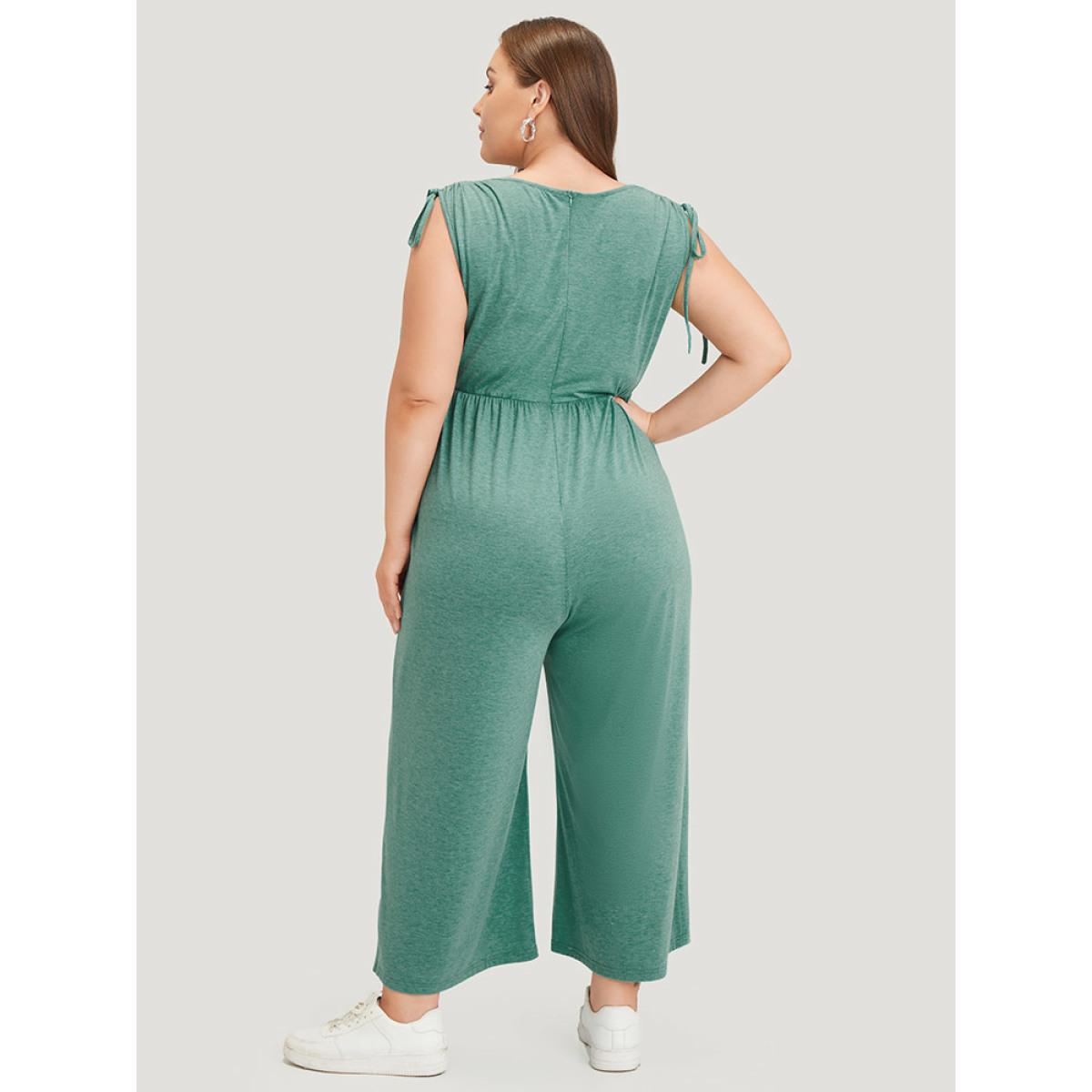 Plus Size Emerald Plain Patched Pocket Zipper Drawstring Shoulder Jumpsuit Women Casual Sleeveless V-neck Dailywear Loose Jumpsuits BloomChic 30/6X Product Image