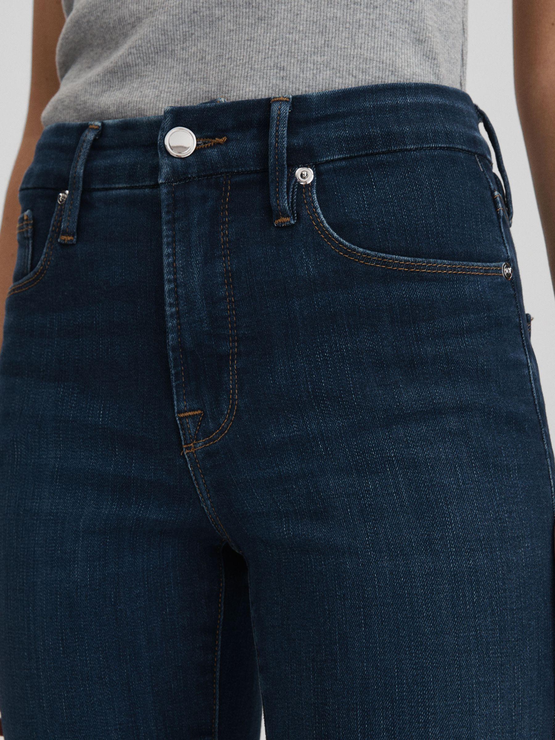 Good American Slim Fit Cropped Jeans in Blue Product Image
