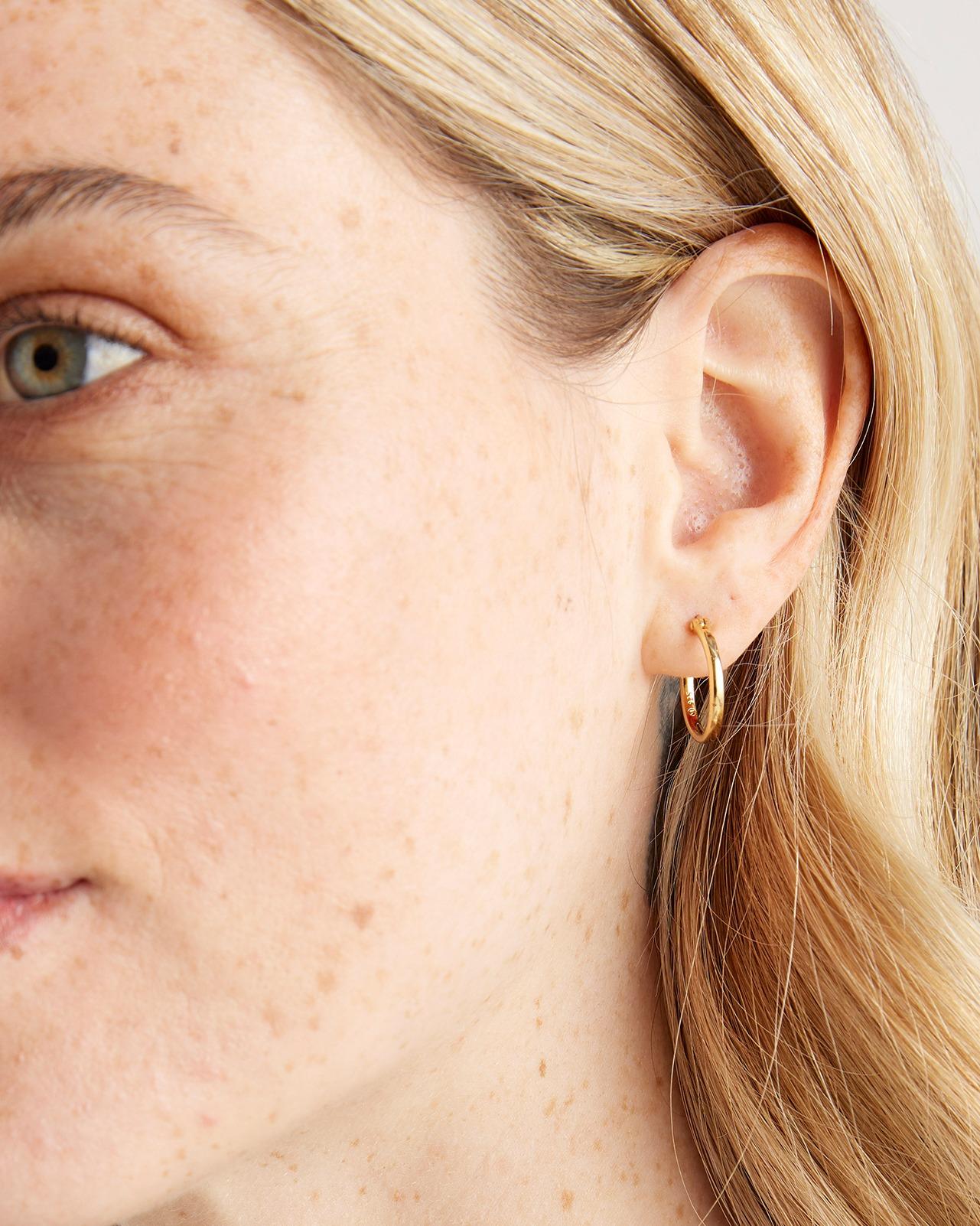 Quince | Women's Midi Hoop Earrings Product Image
