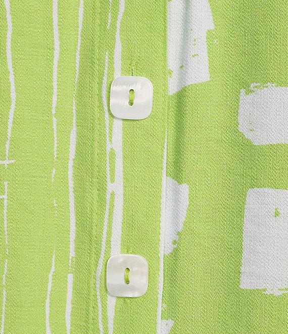 Ali Miles Printed Wire Collar 3/4 Sleeve Button-Front Tunic Product Image