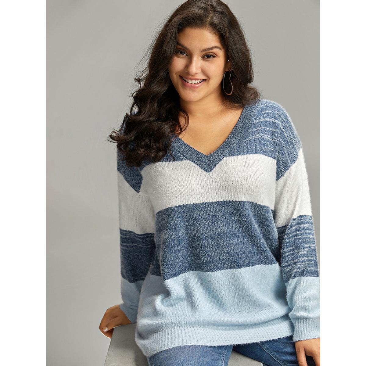 Plus Size Colorblock Contrast V Neck Pullover Multicolor Women Casual Long Sleeve V-neck Dailywear Pullovers BloomChic 22-24/3X Product Image