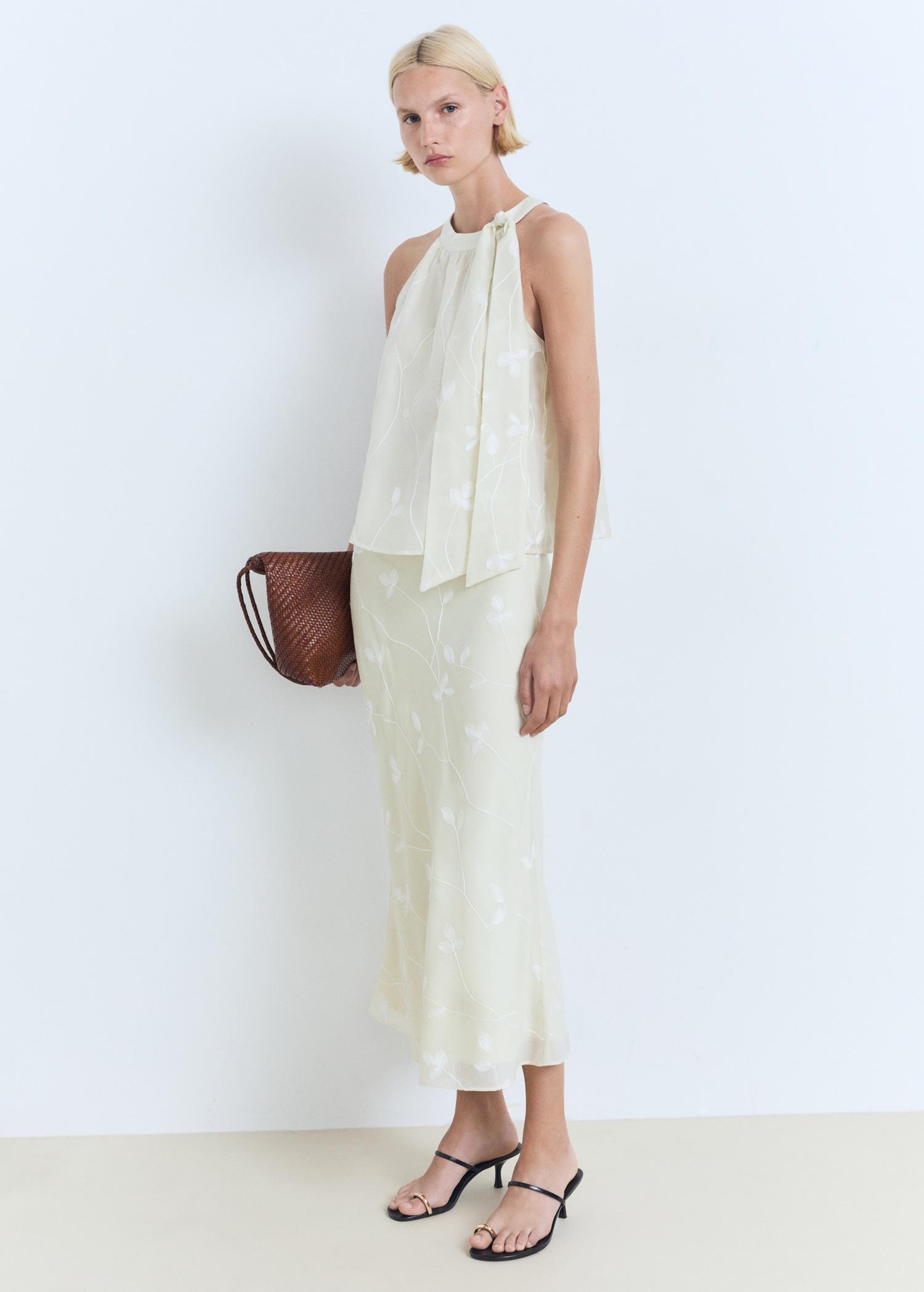 Halter-neck top with knot detail - Women | MANGO USA Product Image