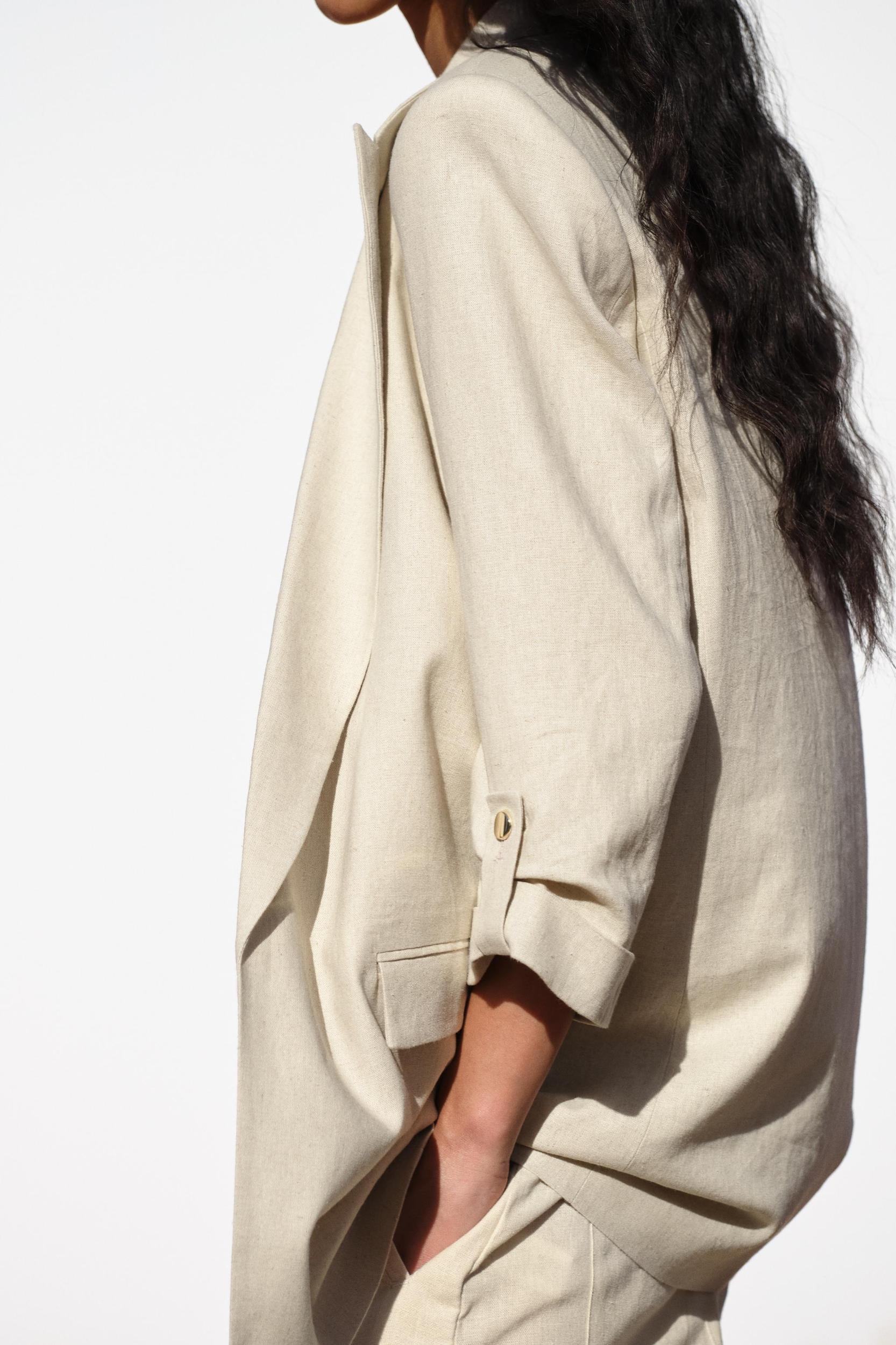 LINEN BLEND BLAZER WITH ROLLED-UP SLEEVES Product Image