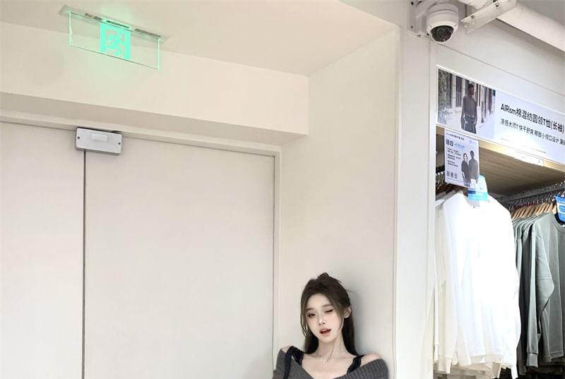 Long-Sleeve V-Neck Melange Knit Top / Lace Tank Top / Plaid Pleated Mini A-Line Skirt Product Image