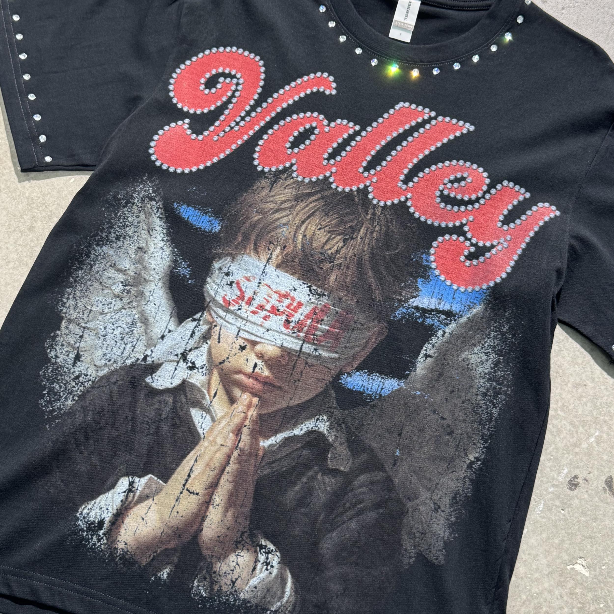 Valley Prayer Angel Vintage Distressed Graphic Cotton T-shirt Product Image