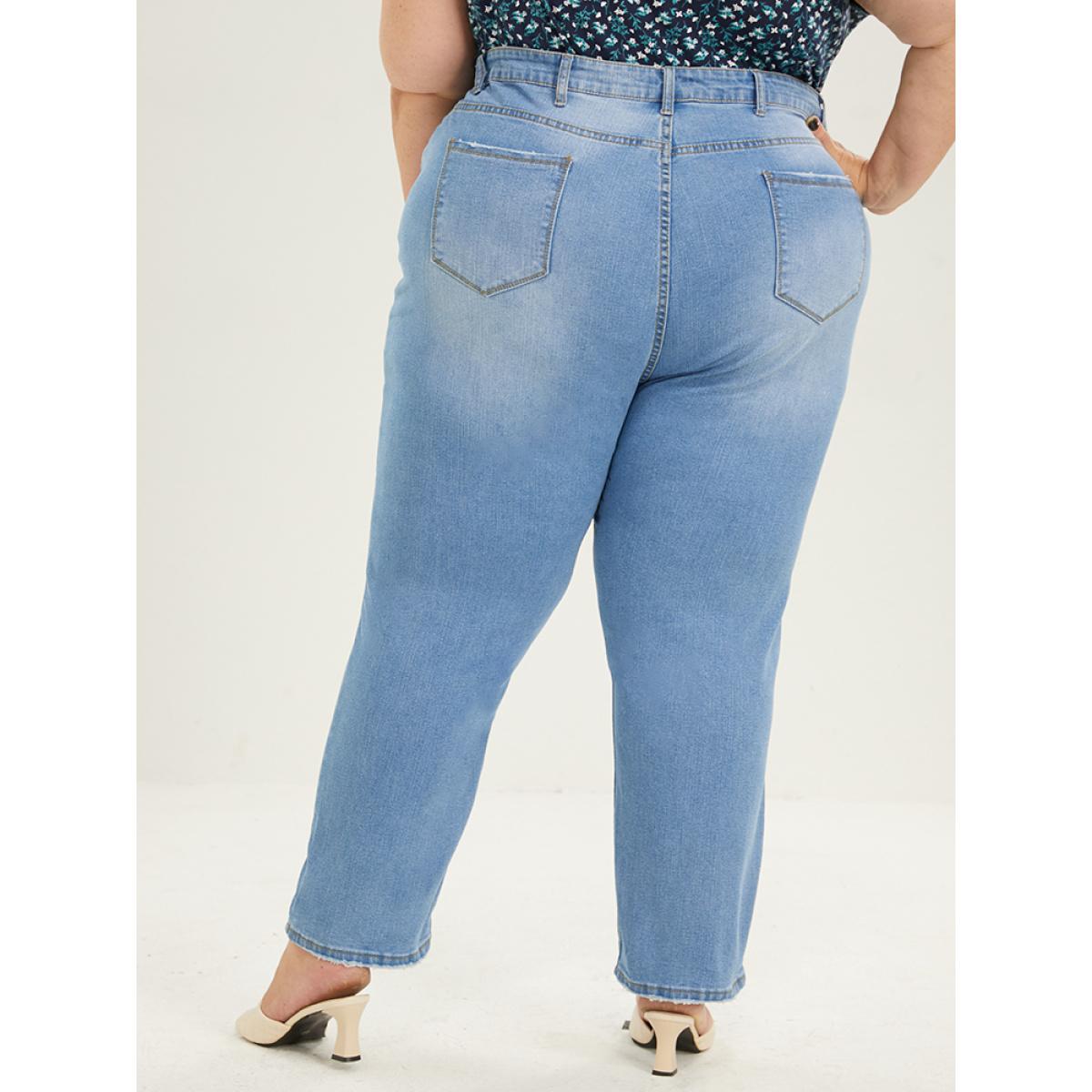 Plus Size Straight Very Stretchy Mid Rise Light Wash Jeans Women LightBlue Casual Plain Pocket High stretch Pocket Jeans BloomChic 24/3X Product Image