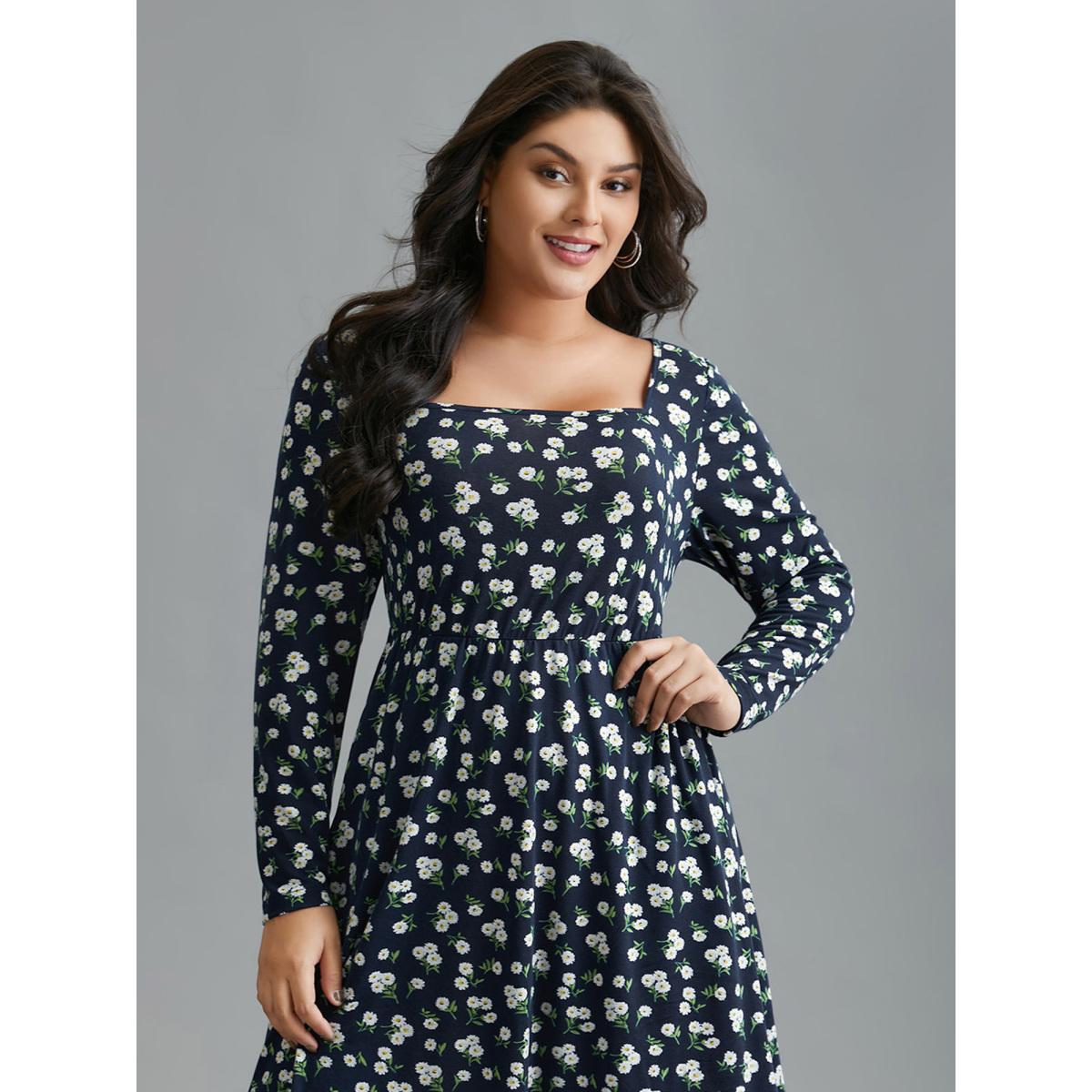 Plus Size Ditsy Floral Square Neck Pocket Dress Indigo Women Casual Non Knit Dresses Bloomchic 10/M Product Image