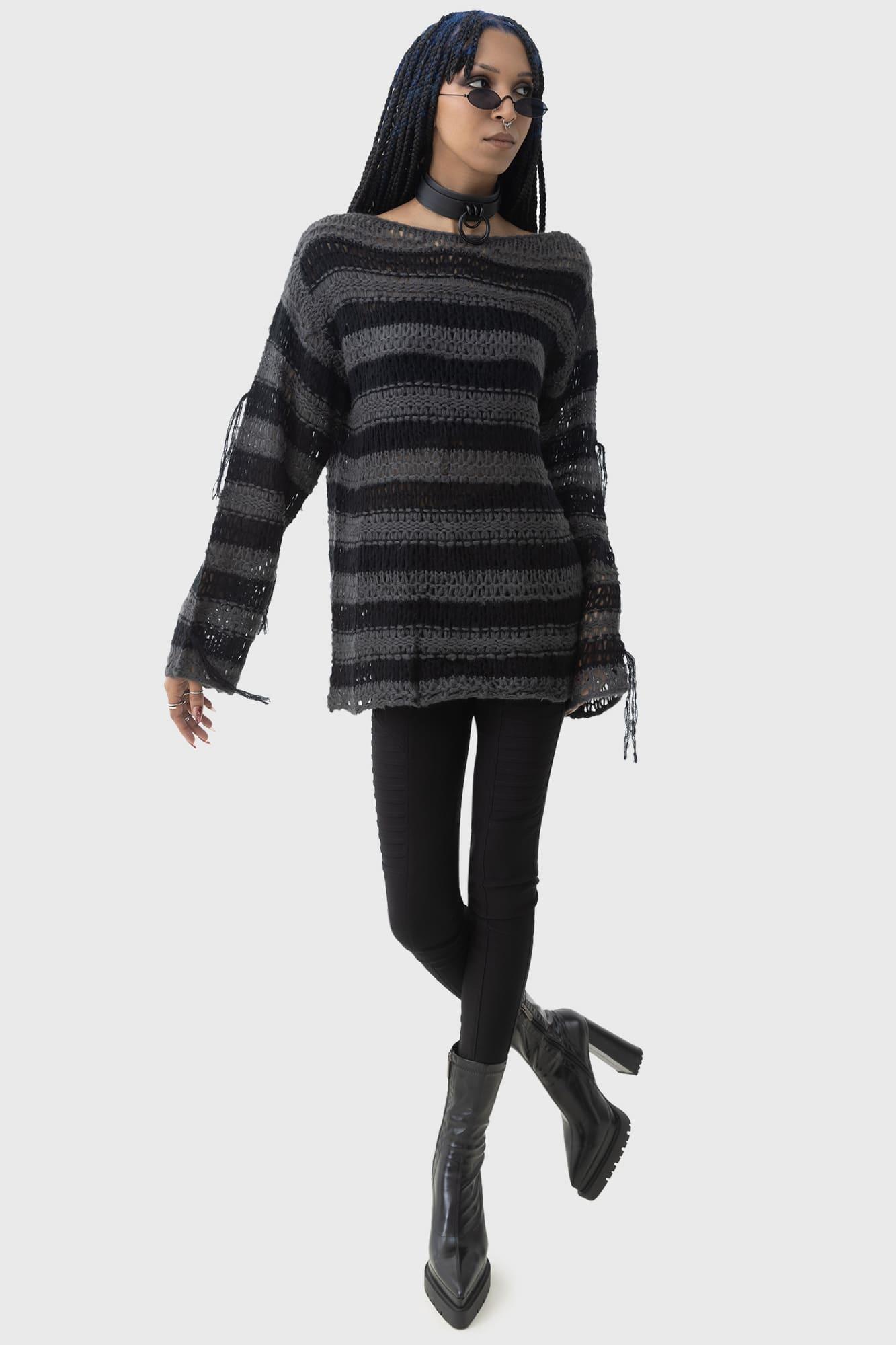 Hunter's Moon Sweater Female Product Image