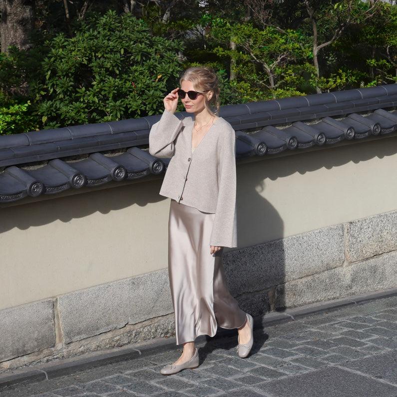 Cadence Bow Metatarsal Female Product Image