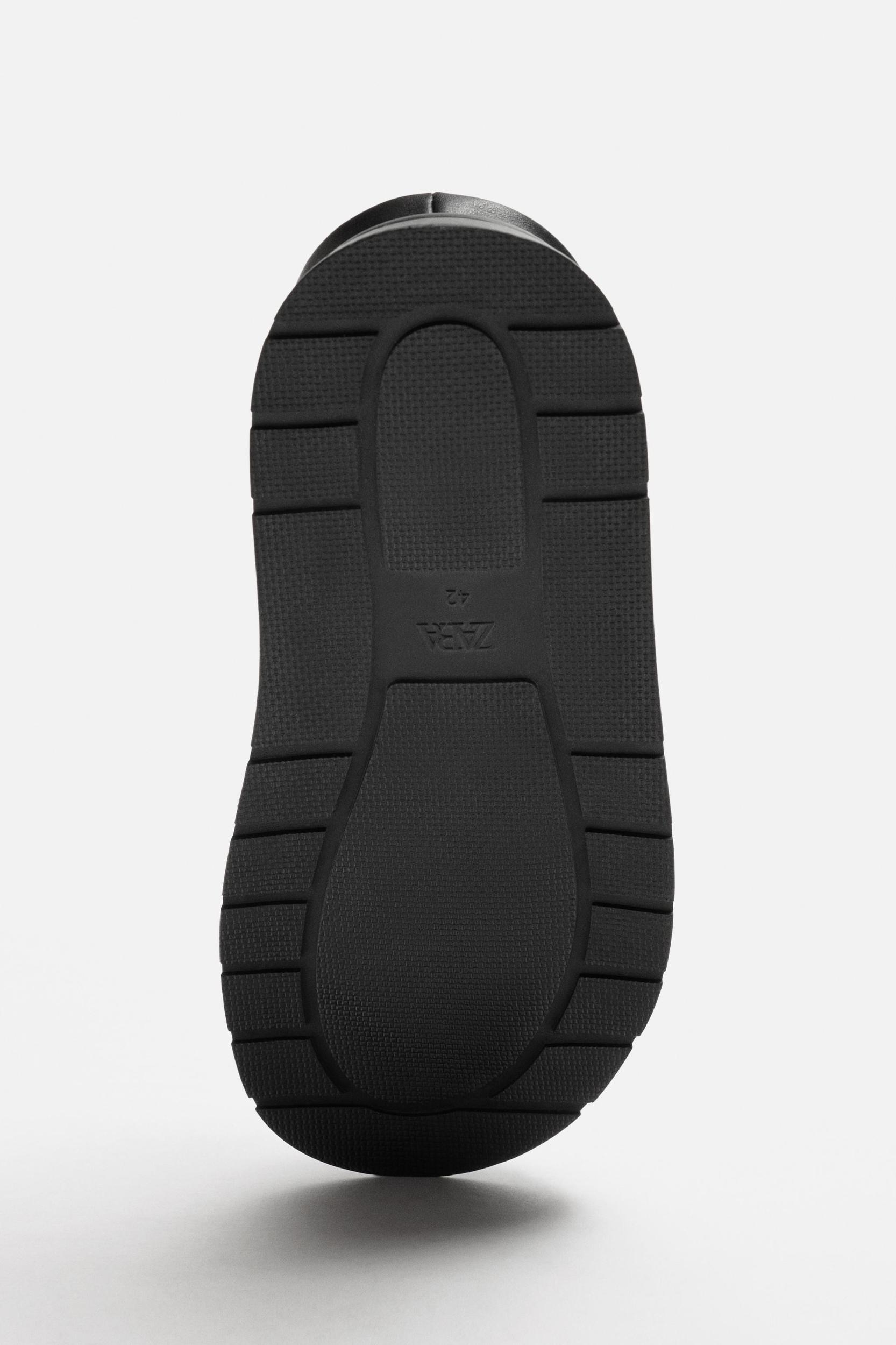 LEATHER CLOGS Product Image