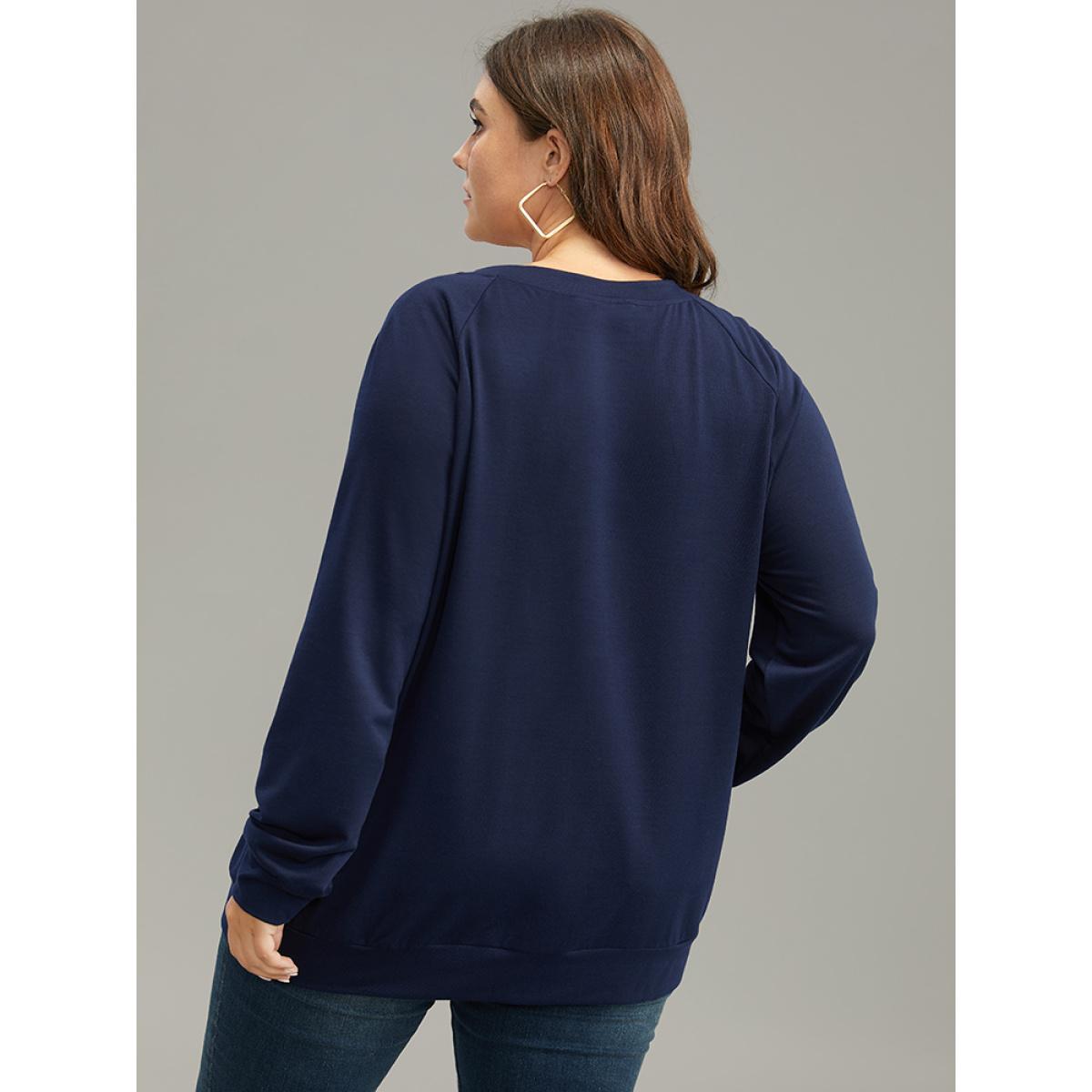 Plus Size Moon Print V Neck Raglan Sleeve Sweatshirt Women Indigo Casual Elastic cuffs Dailywear Sweatshirts BloomChic 12/L Product Image
