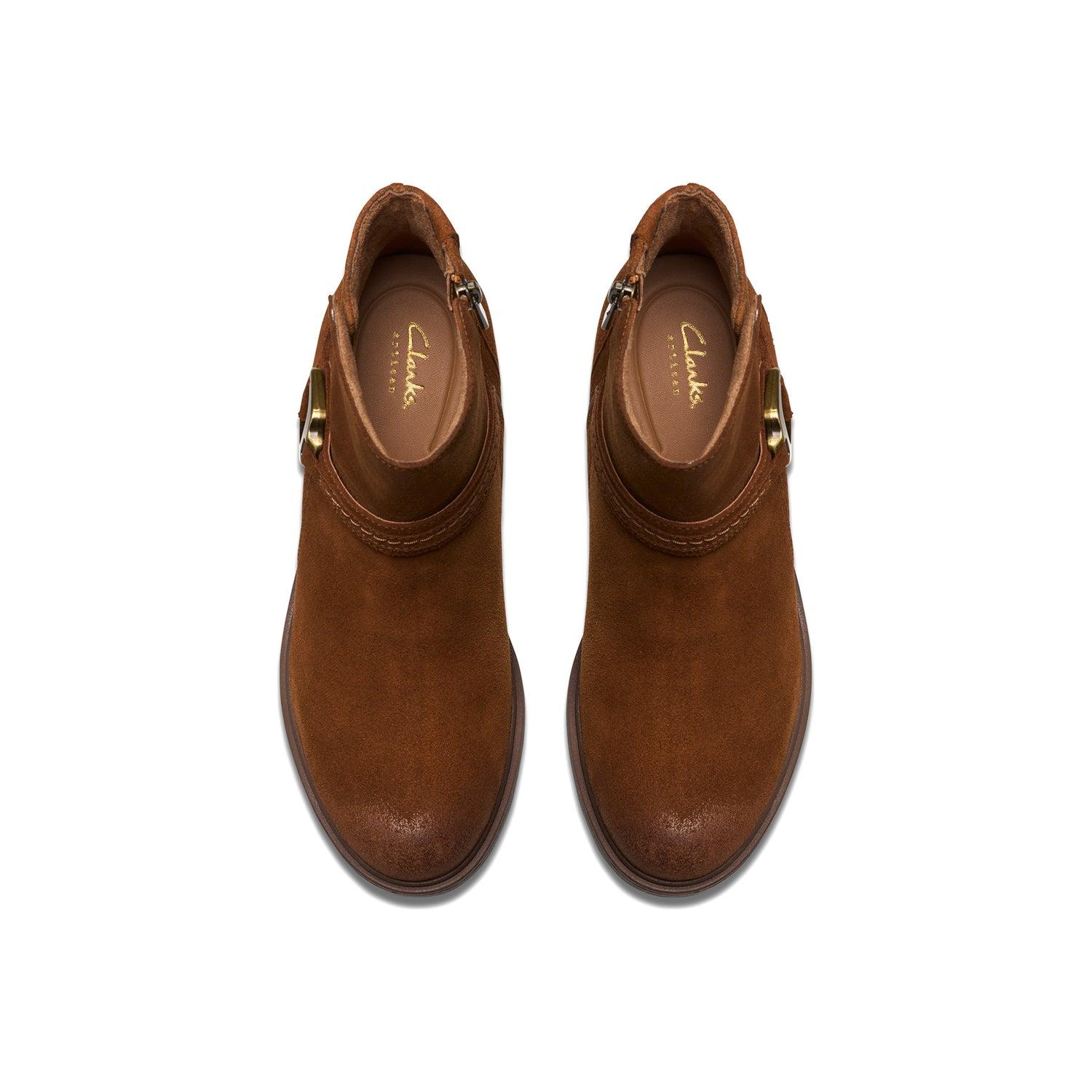 Neva Buckle Product Image