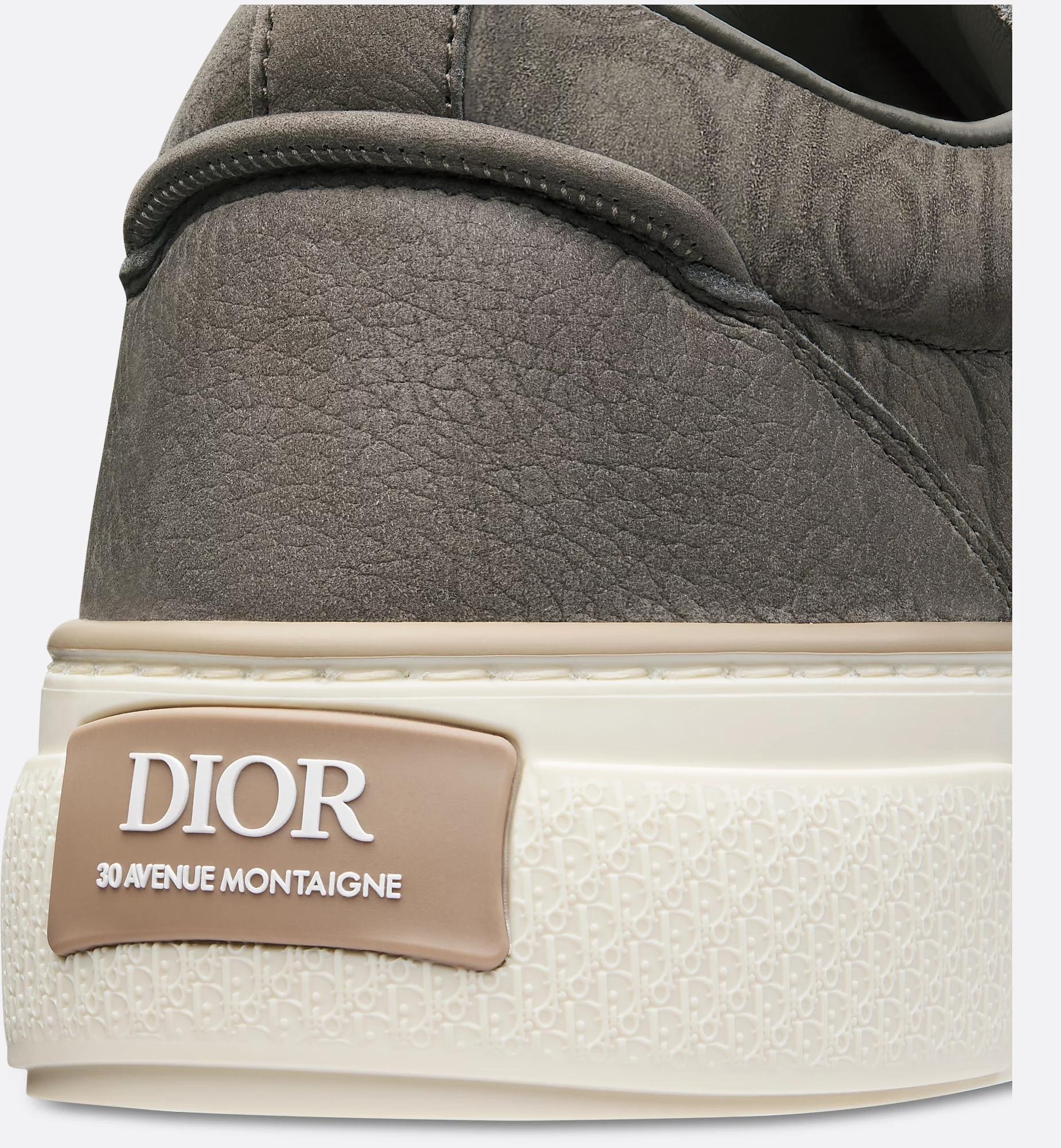 B33 Spin Sneaker Product Image