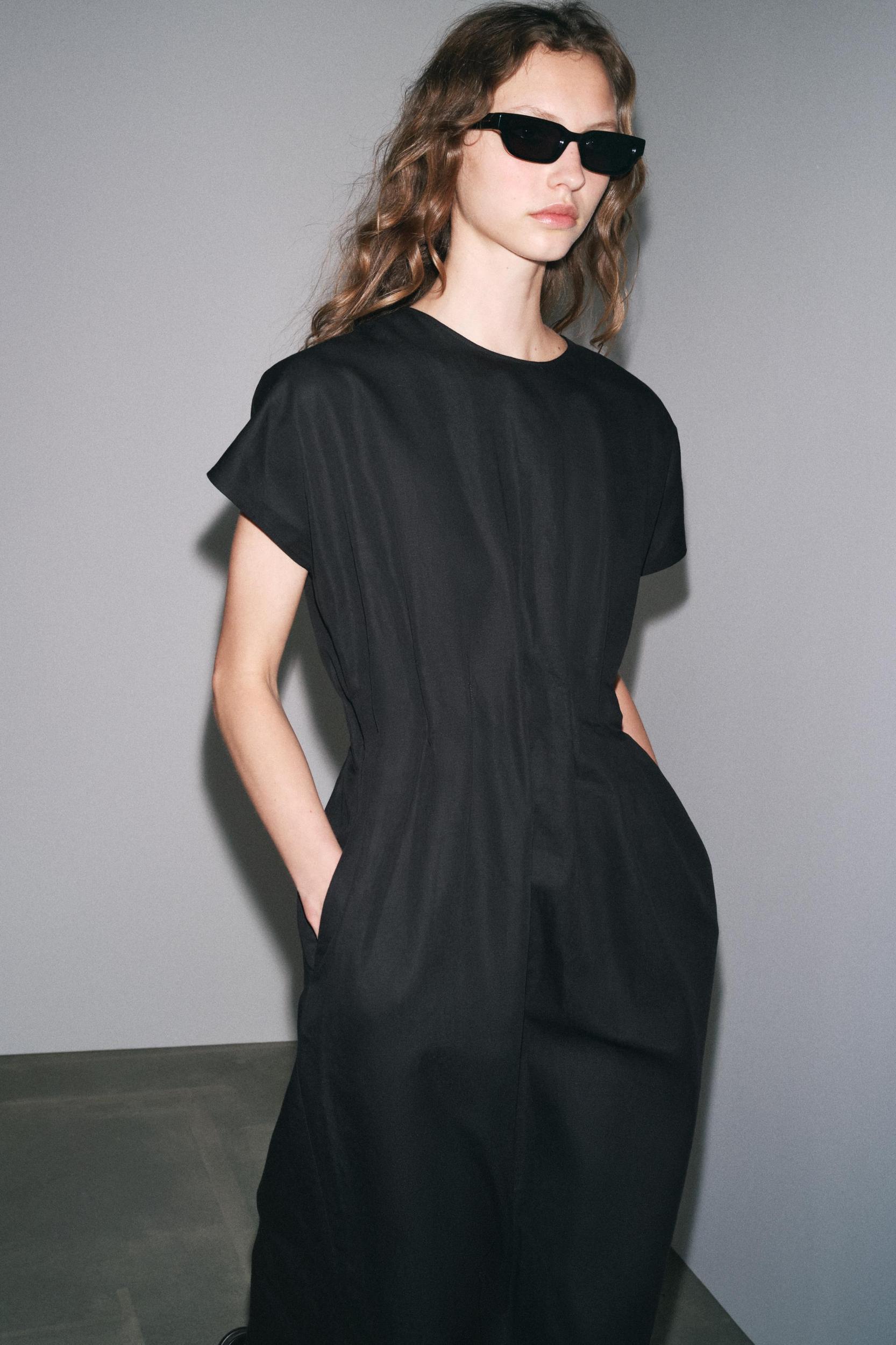 ZW COLLECTION PLEATED MIDI DRESS Product Image