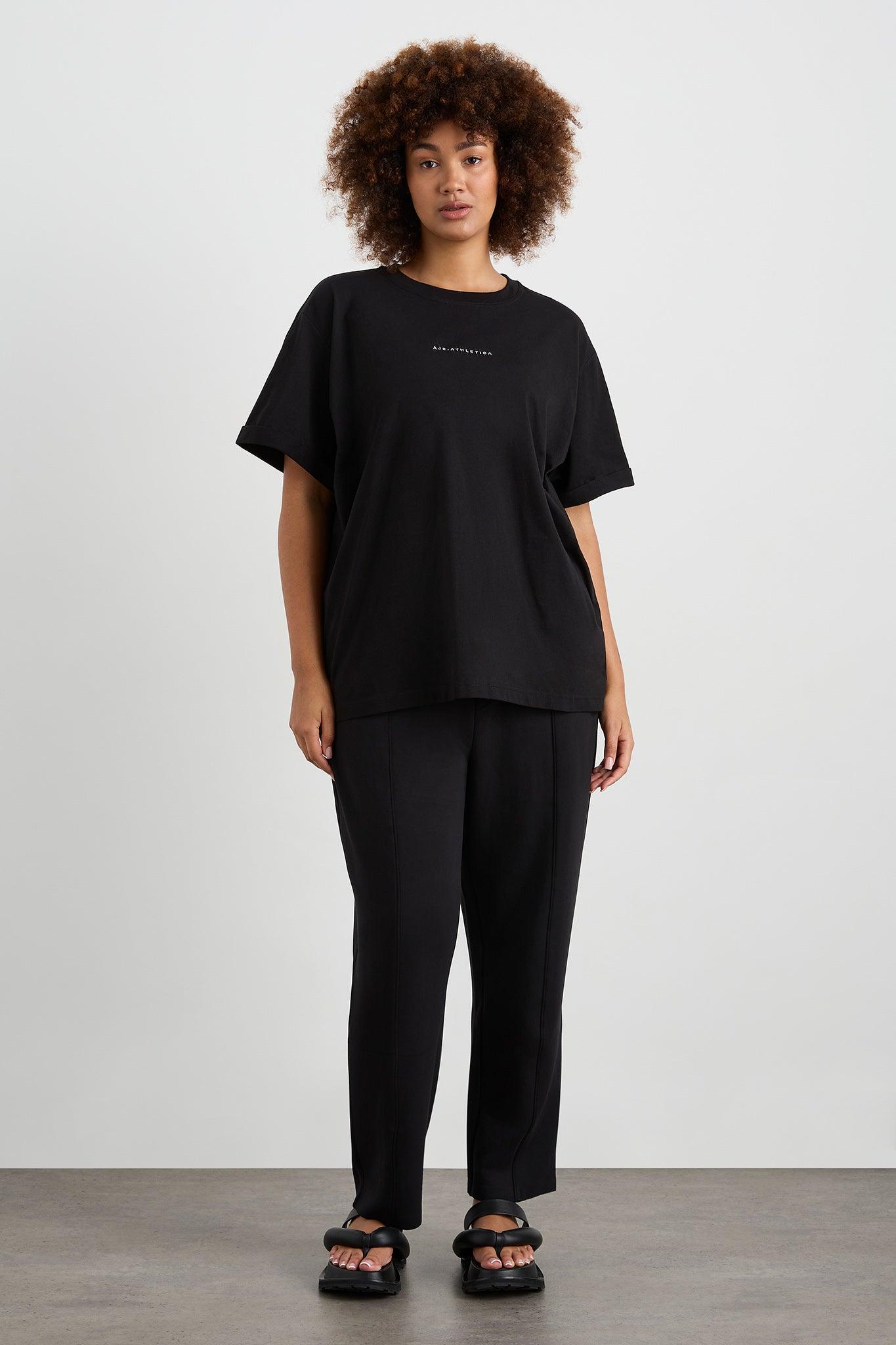 Boyfriend Tee 102 Product Image