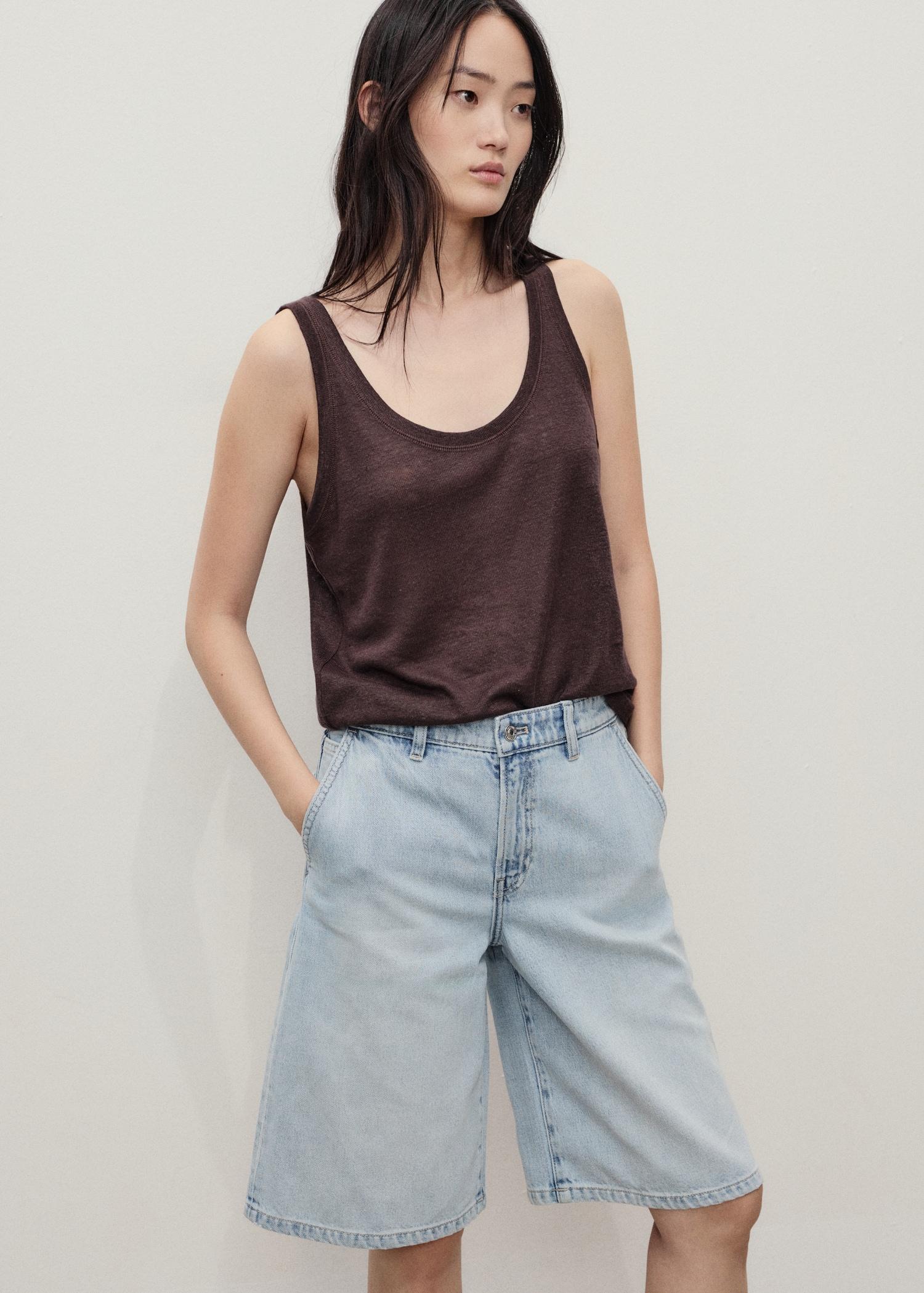 Mid-rise denim Bermuda jorts - Women | MANGO USA Product Image