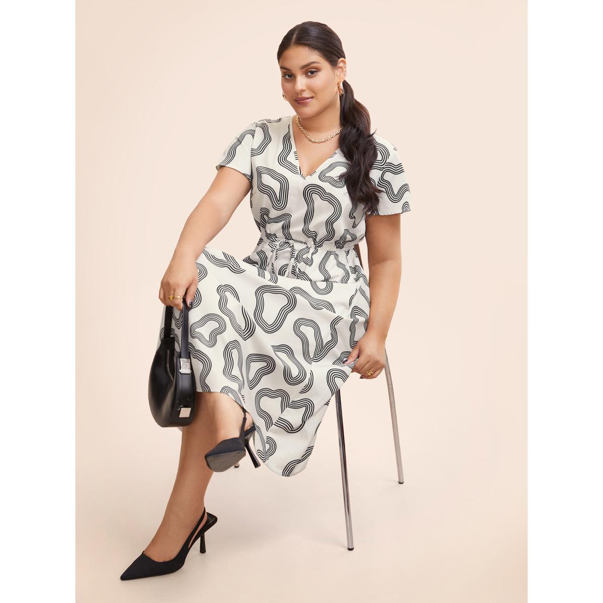 Plus Size V Neck Geometric Drawstring Midi Dress Beige Women Workwear Essentials Drawstring V-neck Short sleeve Curvy BloomChic 22-24/3X Product Image