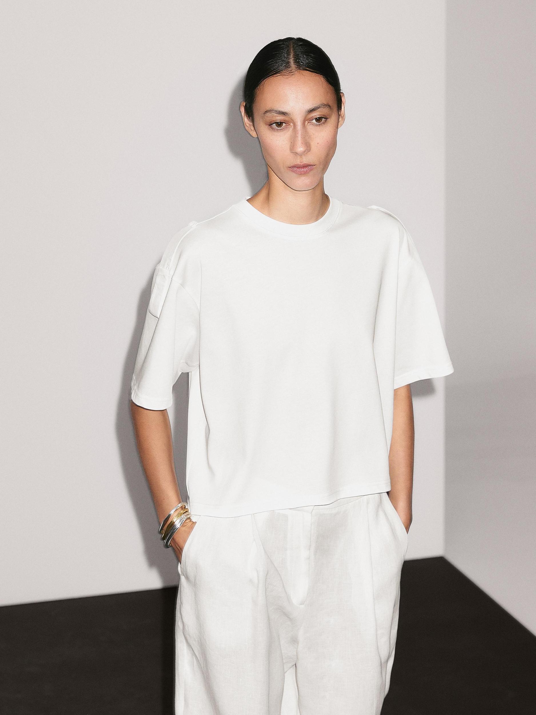 100% cotton short sleeve T-shirt Product Image