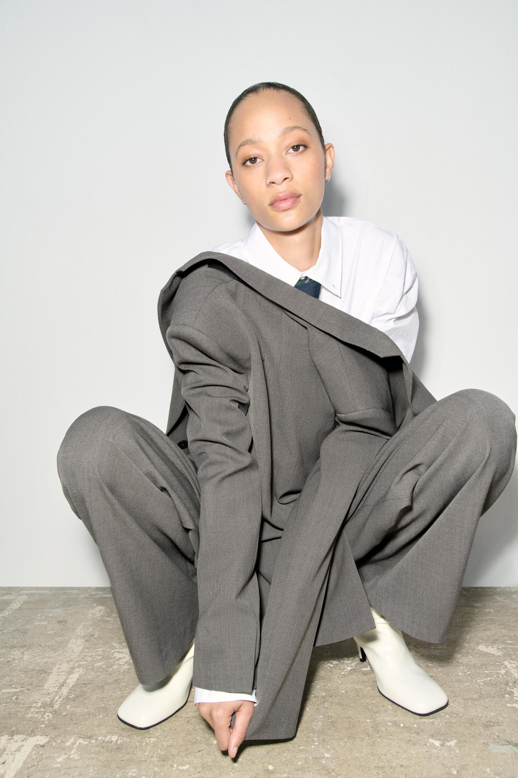 LIMITED EDITION WOOL PLEATED PANTS Product Image