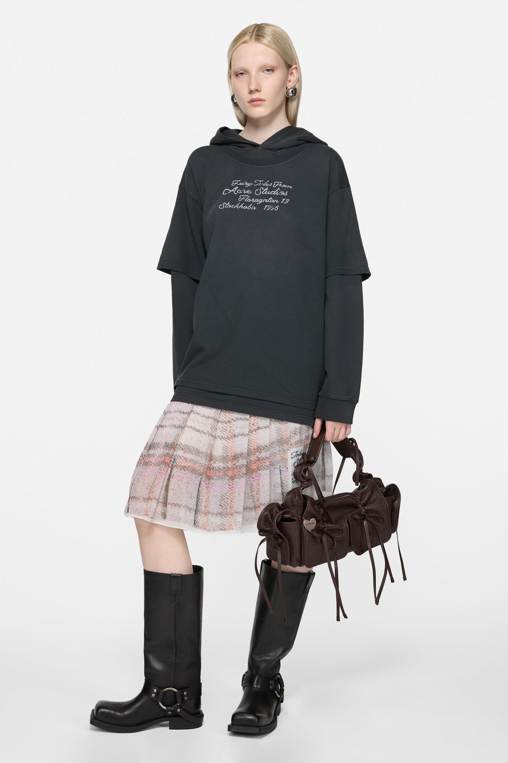 Layered sweatshirt Product Image