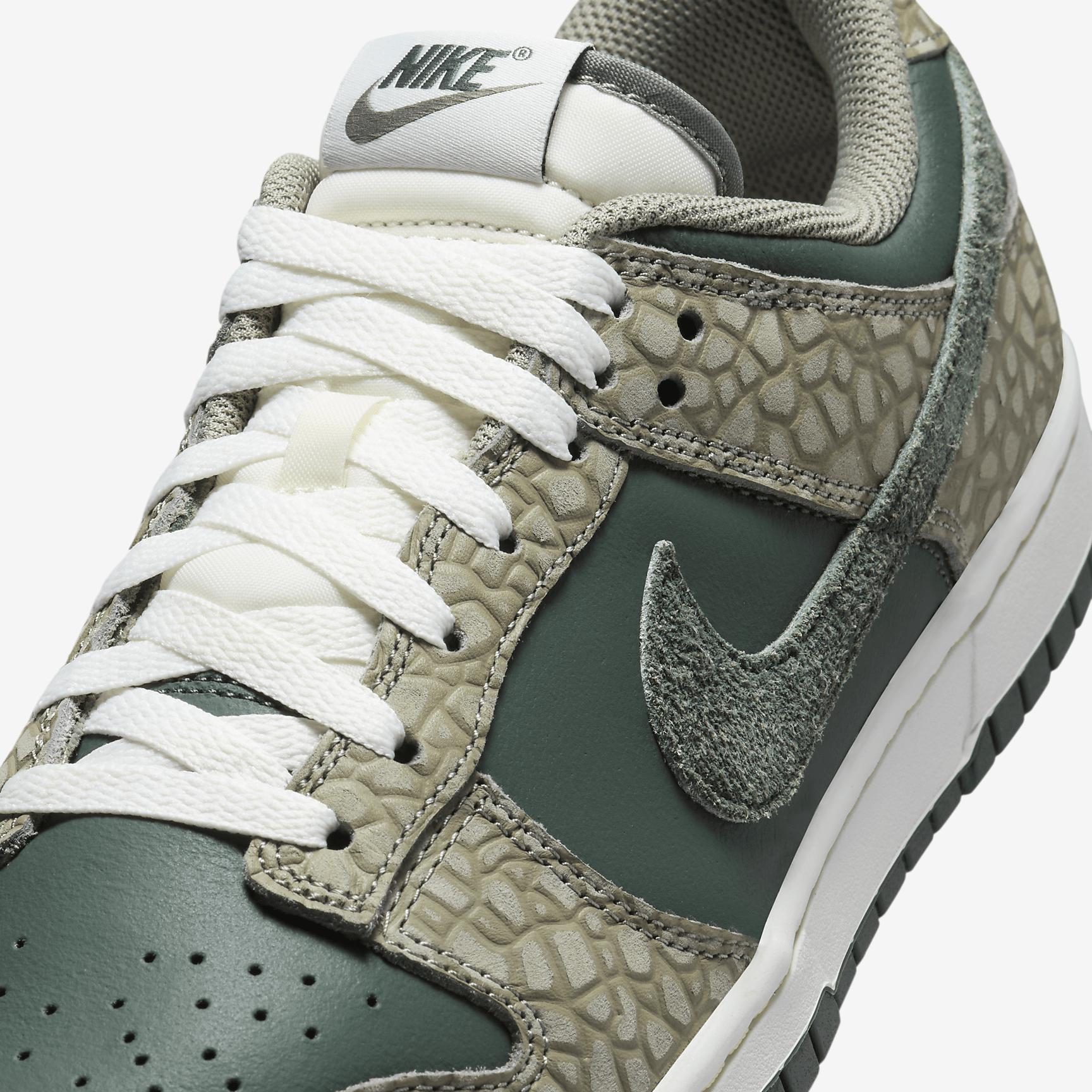 Nike Dunk Low Retro Premium Men's Shoes Product Image