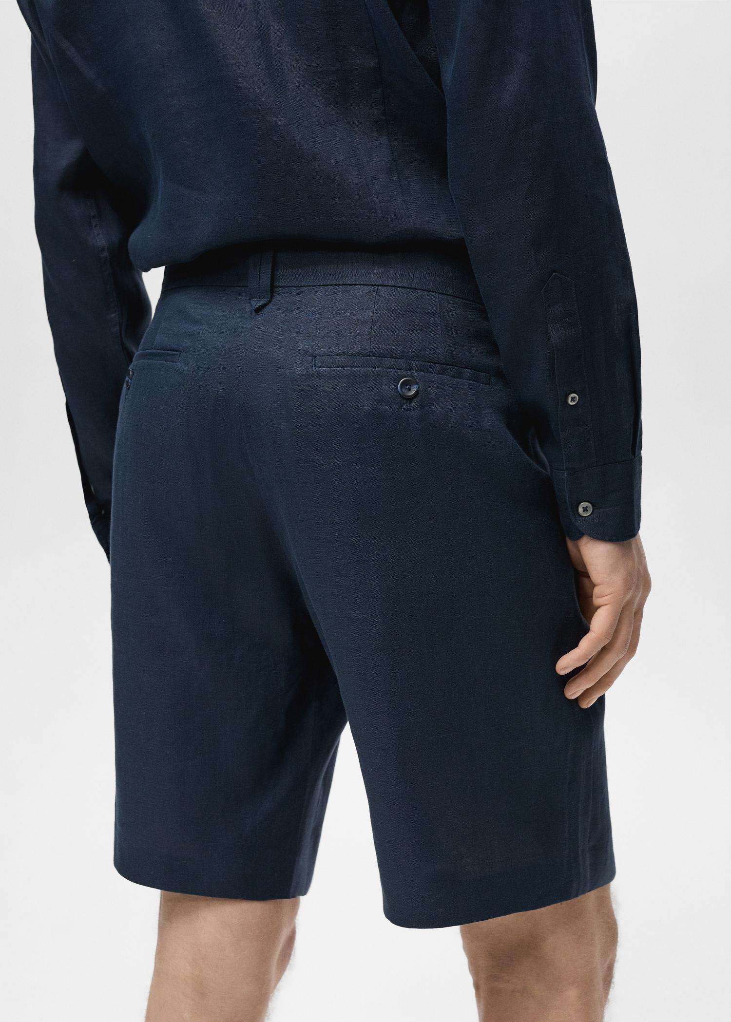 Slim-fit 100% linen bermuda shorts - Men | MANGO USA Product Image