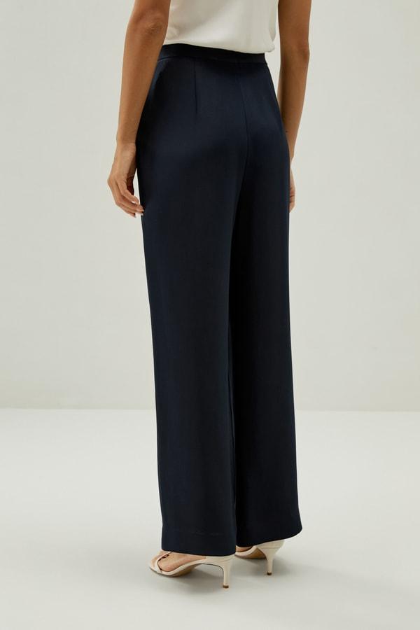 Nautical-Inspired Cropped Trousers Product Image