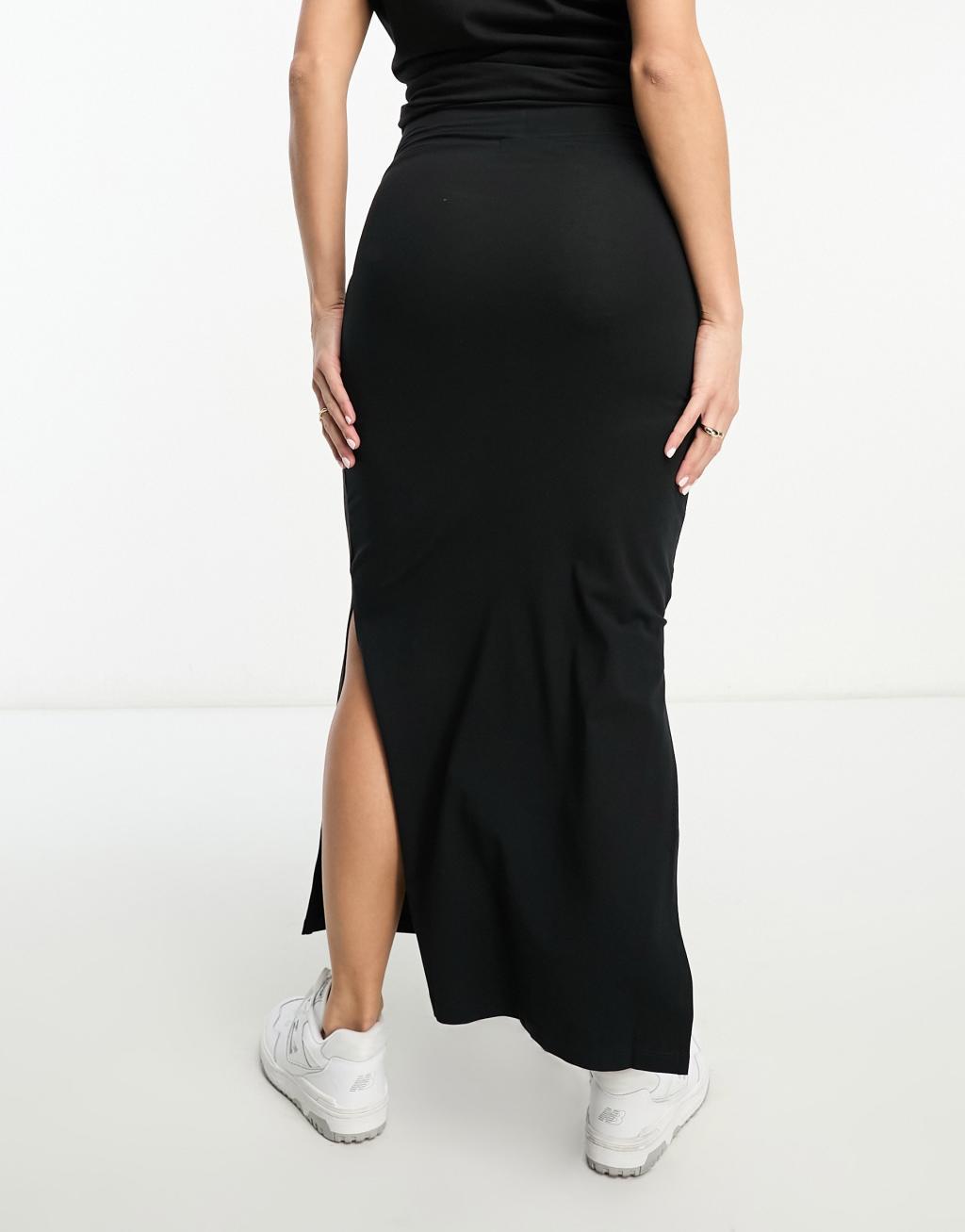 Mamalicious Maternity jersey maxi skirt in black Product Image