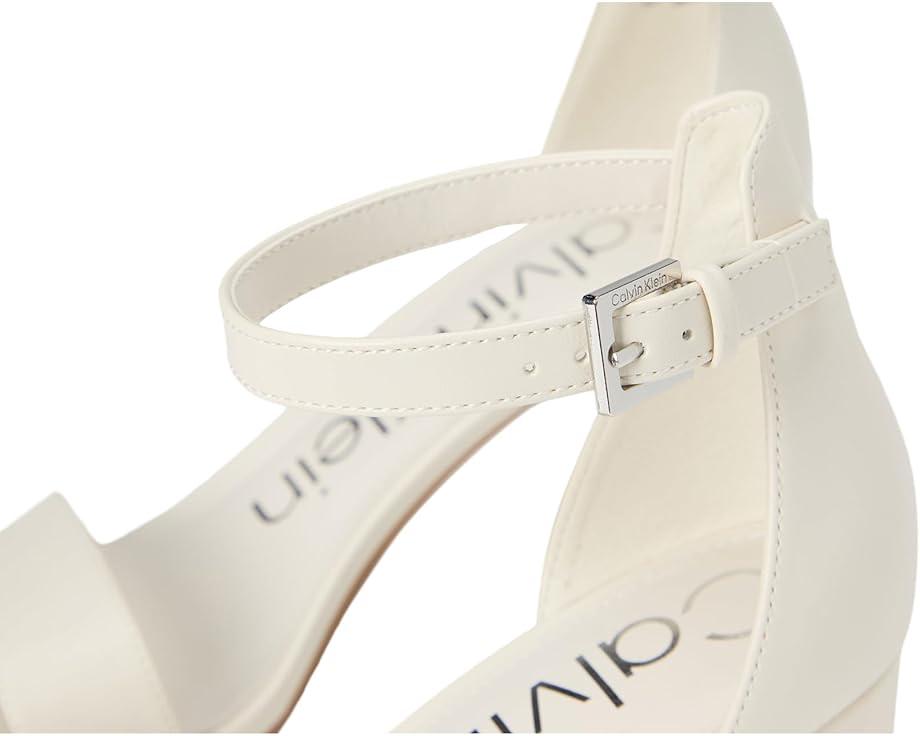 Women's Calvin Klein Nolene Product Image