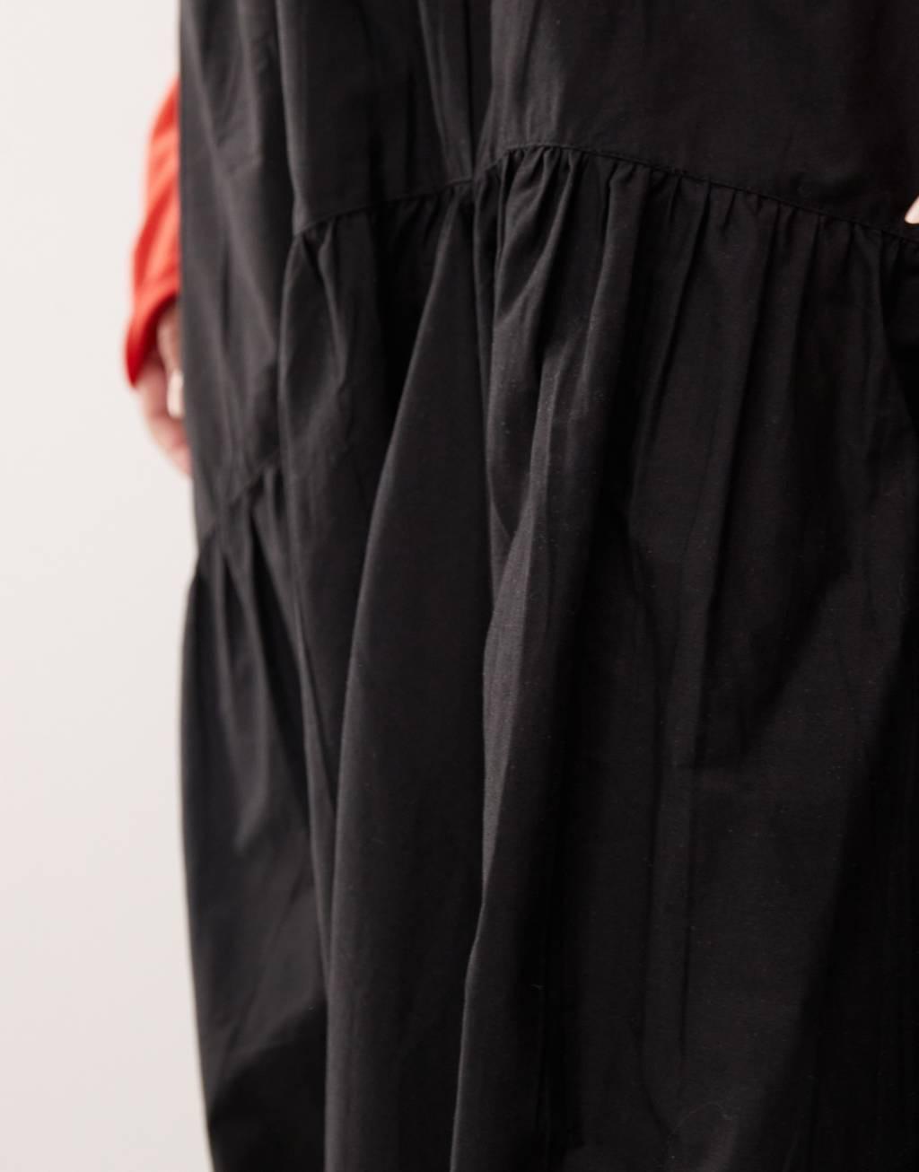 COLLUSION Plus cotton poplin midi skirt with asymmetric hem in black Product Image