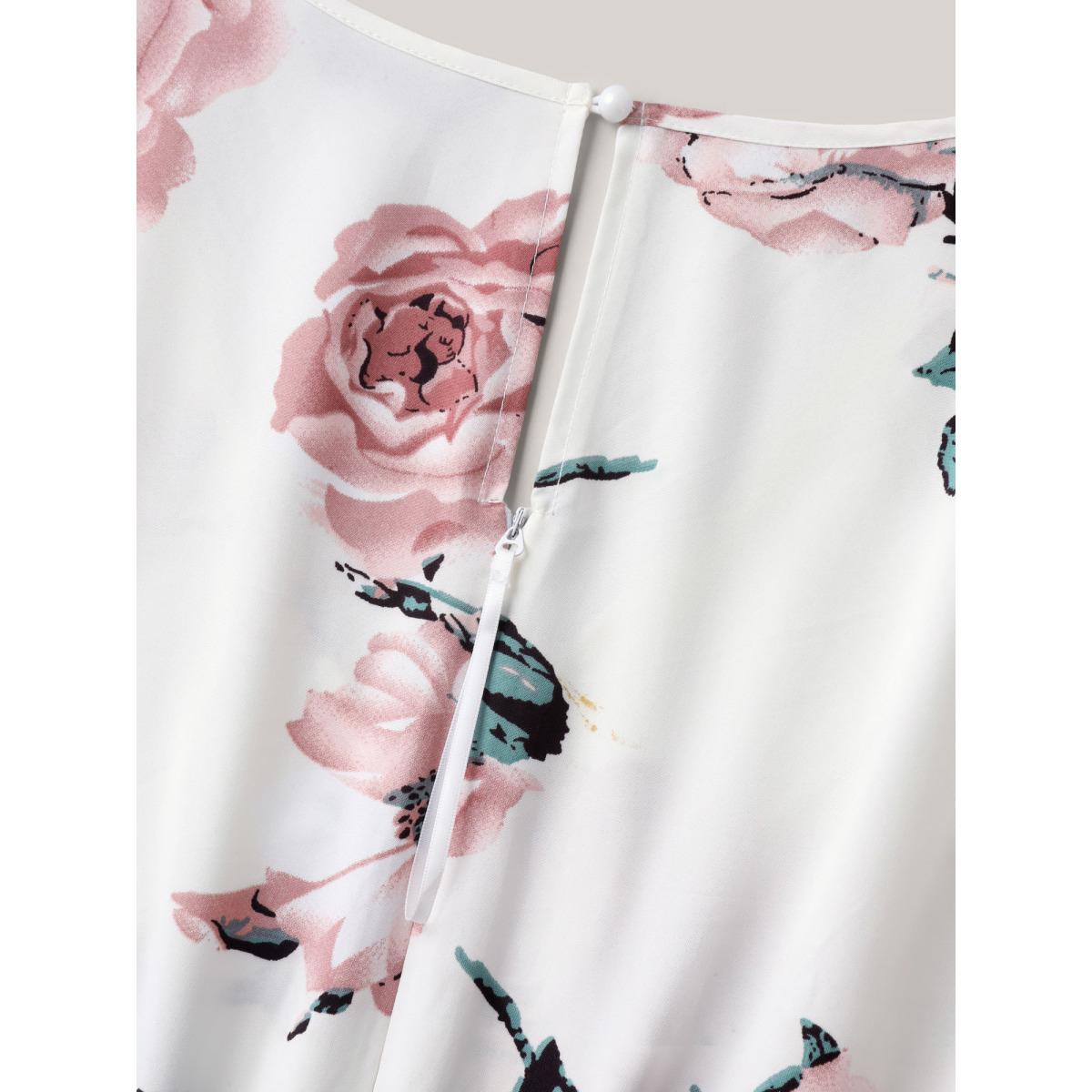 Plus Size Beanpastepowder Floral Print Belted Pockets Spliced Jumpsuit Women Elegant Short sleeve V-neck Everyday-Elegant Loose Jumpsuits BloomChic 22-24/3X Product Image