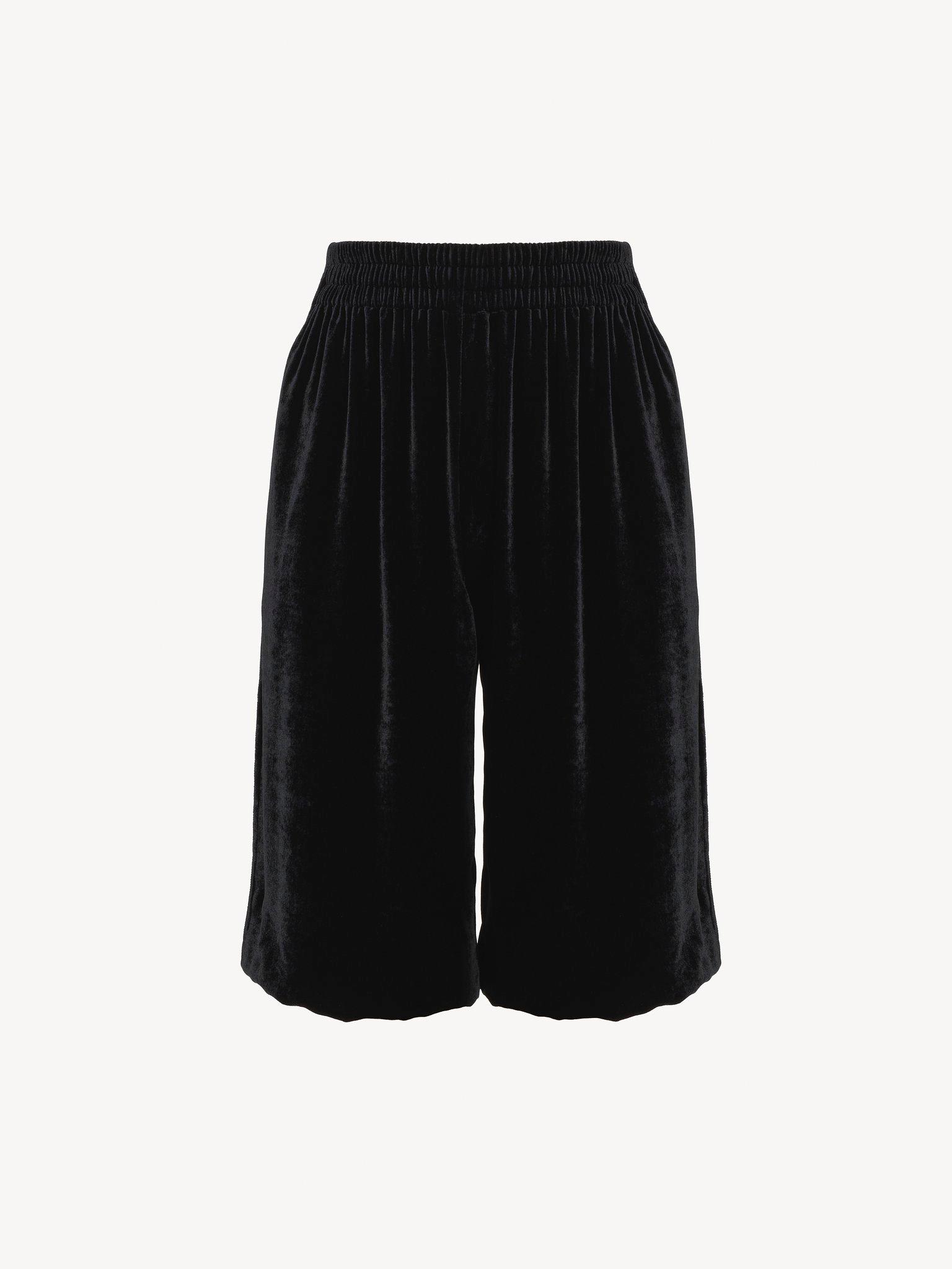 Fluid bermuda shorts in velvet Product Image