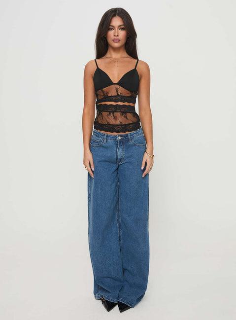 Zephyrion Top Black Product Image