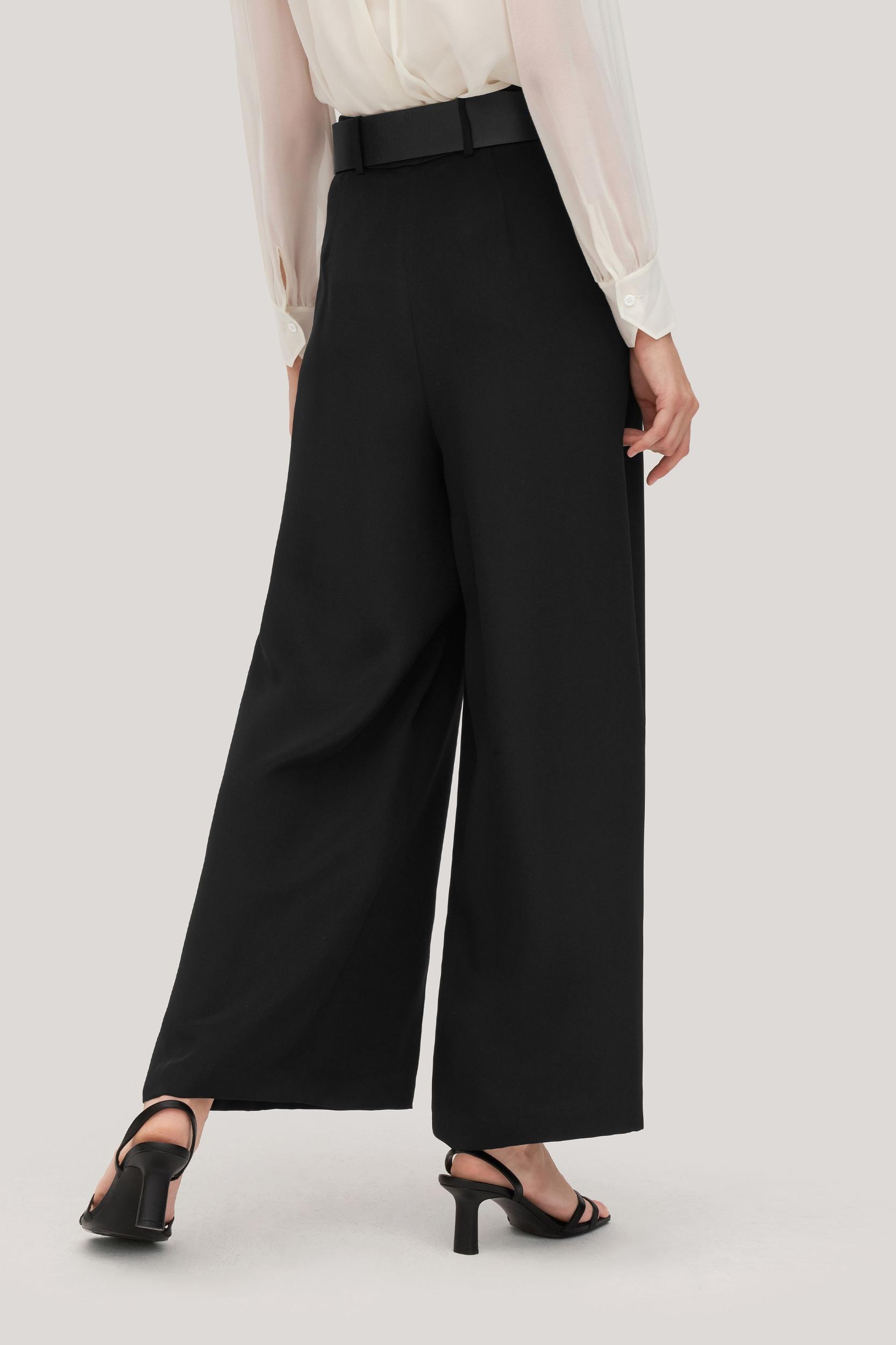 Heavy Crepe Silk Iris Pant Product Image